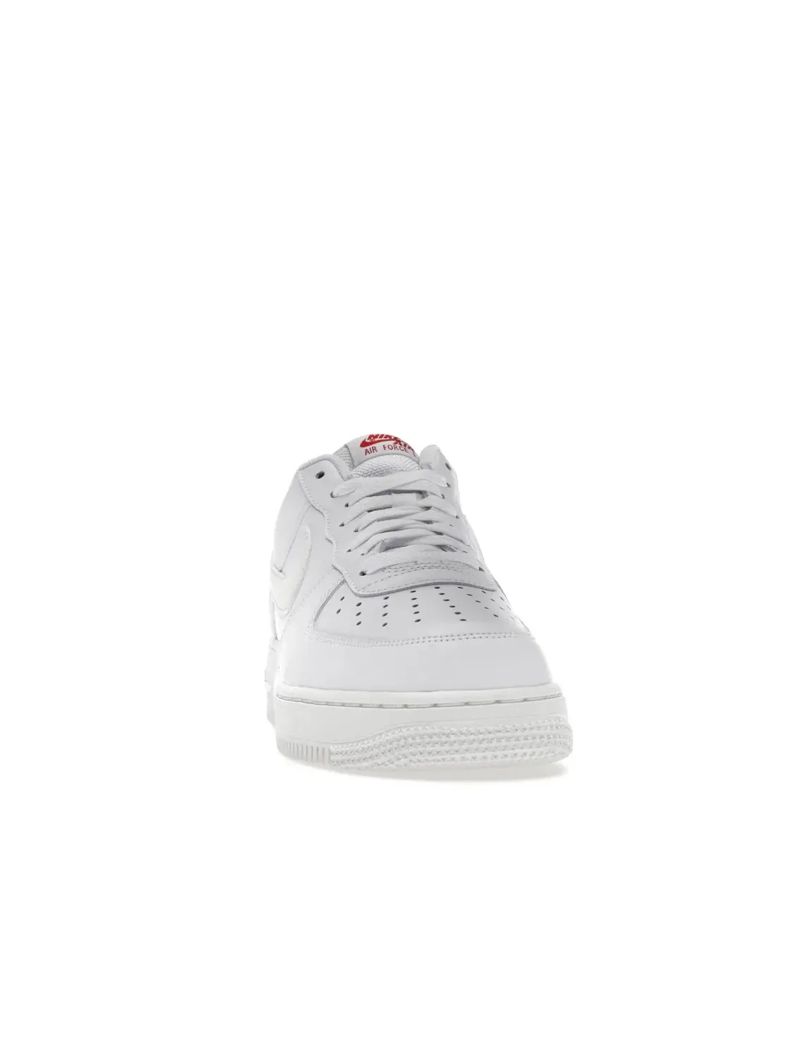 Мужские кроссовки кожаные Nike Air Force 1 Low — изображение 2 из 4, белый/кремовый/красный
