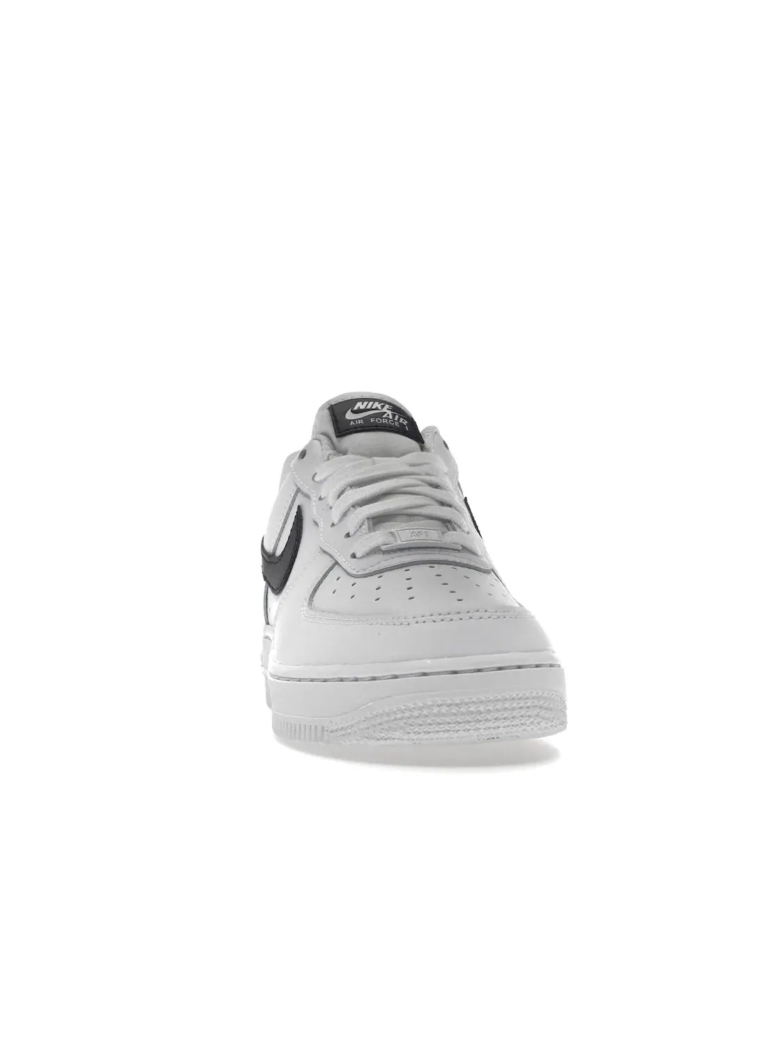Женские кроссовки Nike Air Force 1 Low '07 — изображение 2 из 4, белый/белый/белый/черный