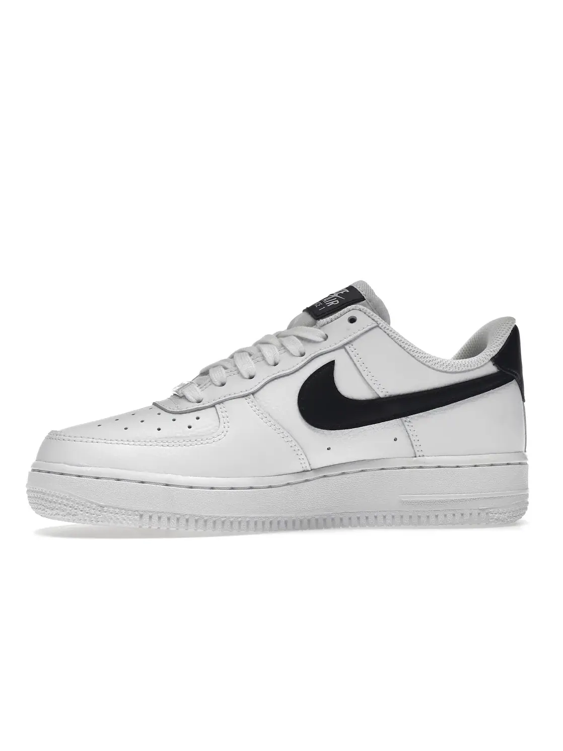 Женские кроссовки Nike Air Force 1 Low '07 — изображение 3 из 4, белый/белый/белый/черный