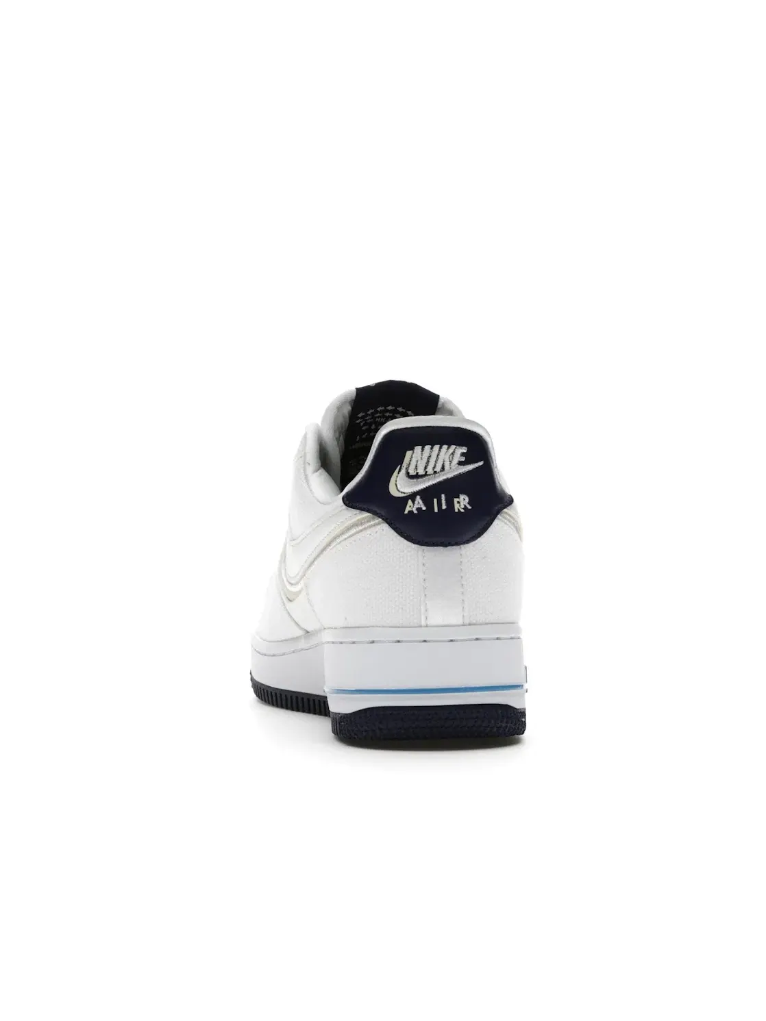 Мужские кроссовки Lifestyle с парусиновым верхом Nike Air Force 1 Low Premium — изображение 4 из 4, белый/белый--синий