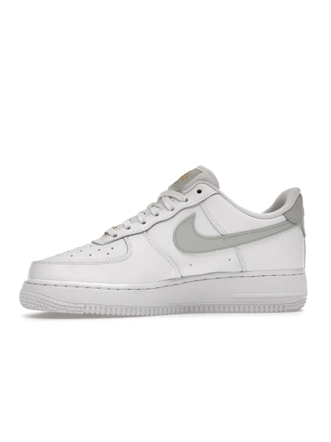 Женские кроссовки Nike Air Force 1 Low — изображение 3 из 4, белый/серый-золотистый