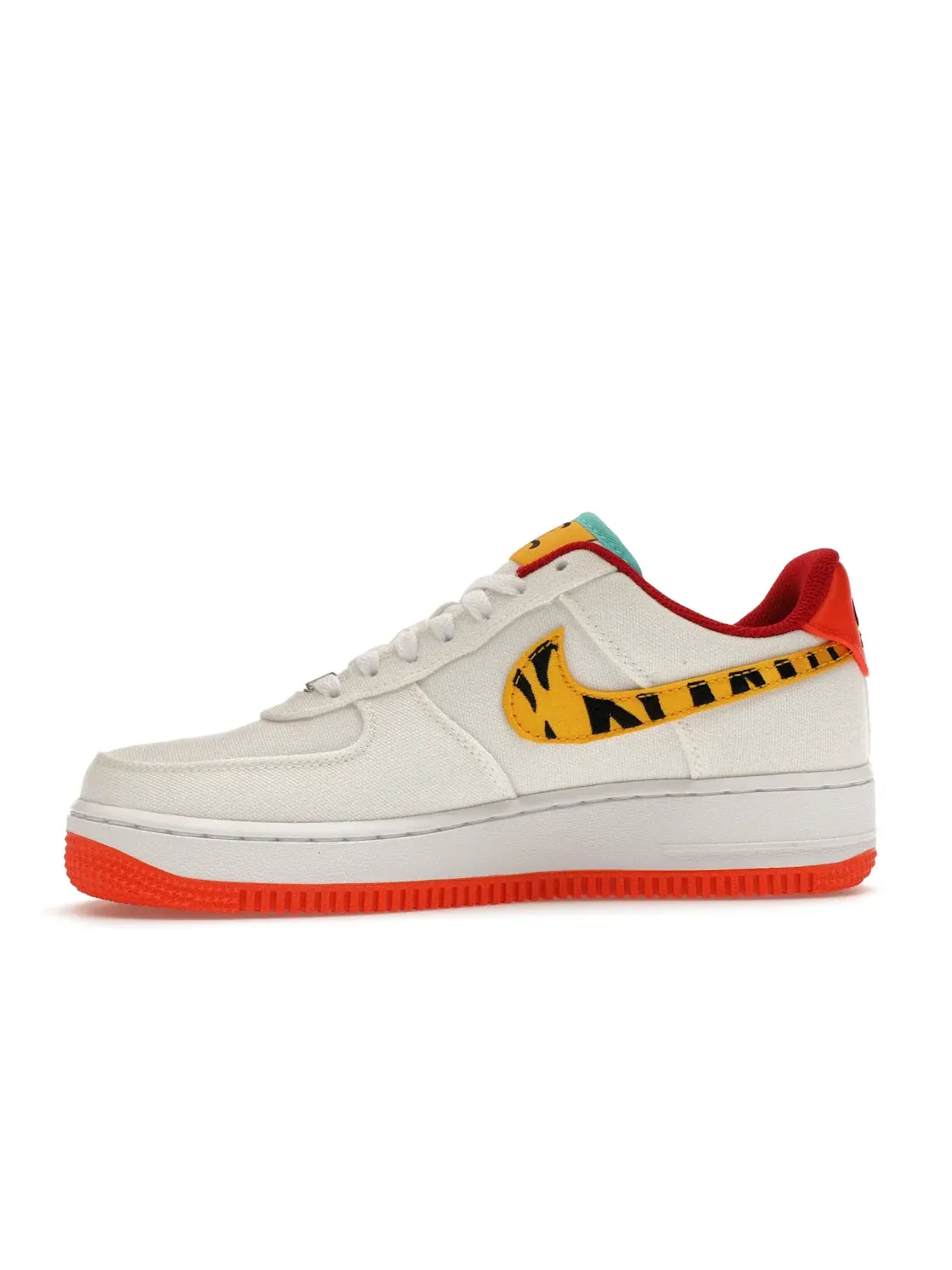 Женские кроссовки Lifestyle с принтом Nike Air Force 1 Low '07 LX Nike — изображение 3 из 4