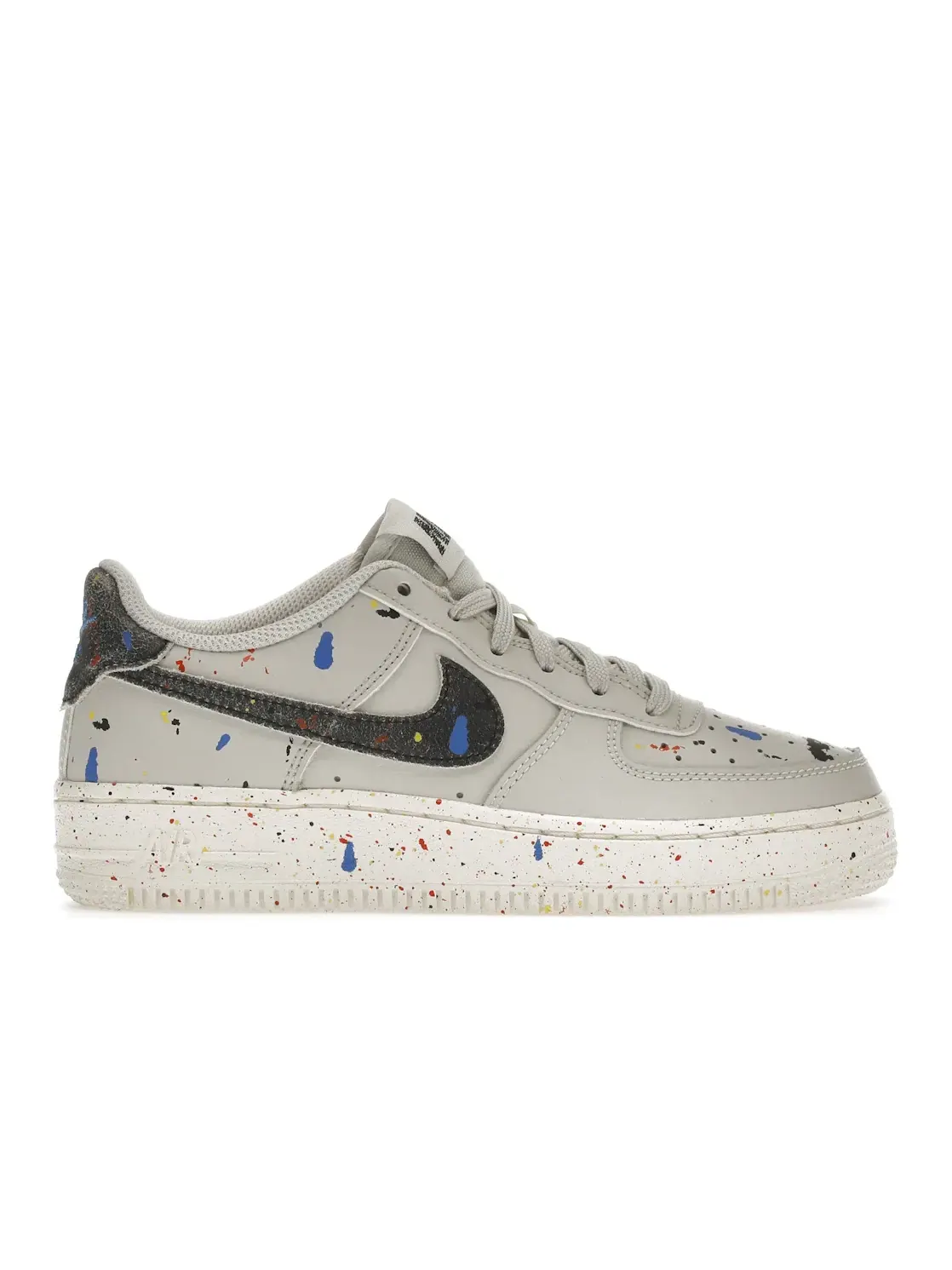 Детские кроссовки для мальчиков с принтом Nike Air Force 1 LV8 Nike — изображение 1 из 4, светлый//черный