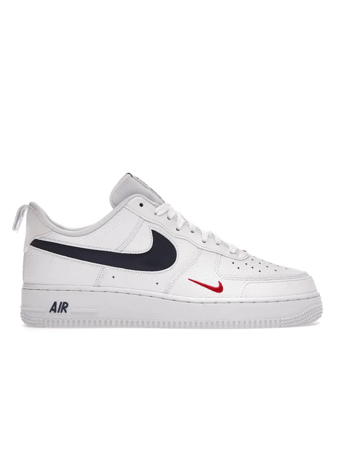 Мужские кроссовки Lifestyle Nike Air Force 1 LV8 — изображение 1 из 4