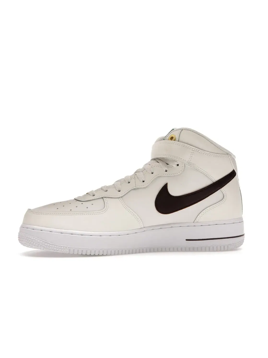 Мужские кроссовки Lifestyle с зернистой кожи Nike Air Force 1 Mid '07 LV8 — изображение 3 из 4, белый коричневый