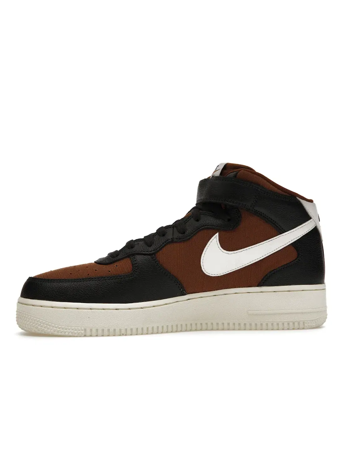 Мужские кроссовки Lifestyle с высоким берцем Nike Air Force 1 Mid '07 — изображение 3 из 4, черный//оранжевый