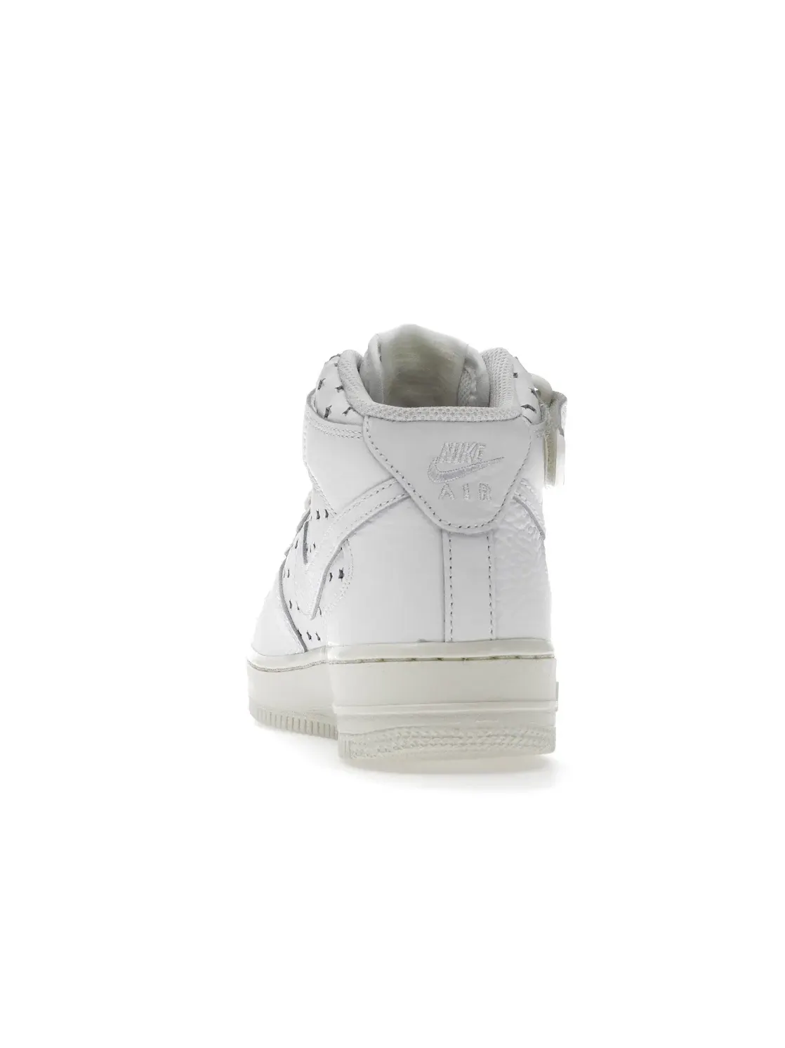 Женские кроссовки с перфорацией Nike Air Force 1 Mid — изображение 4 из 4, белый/белый