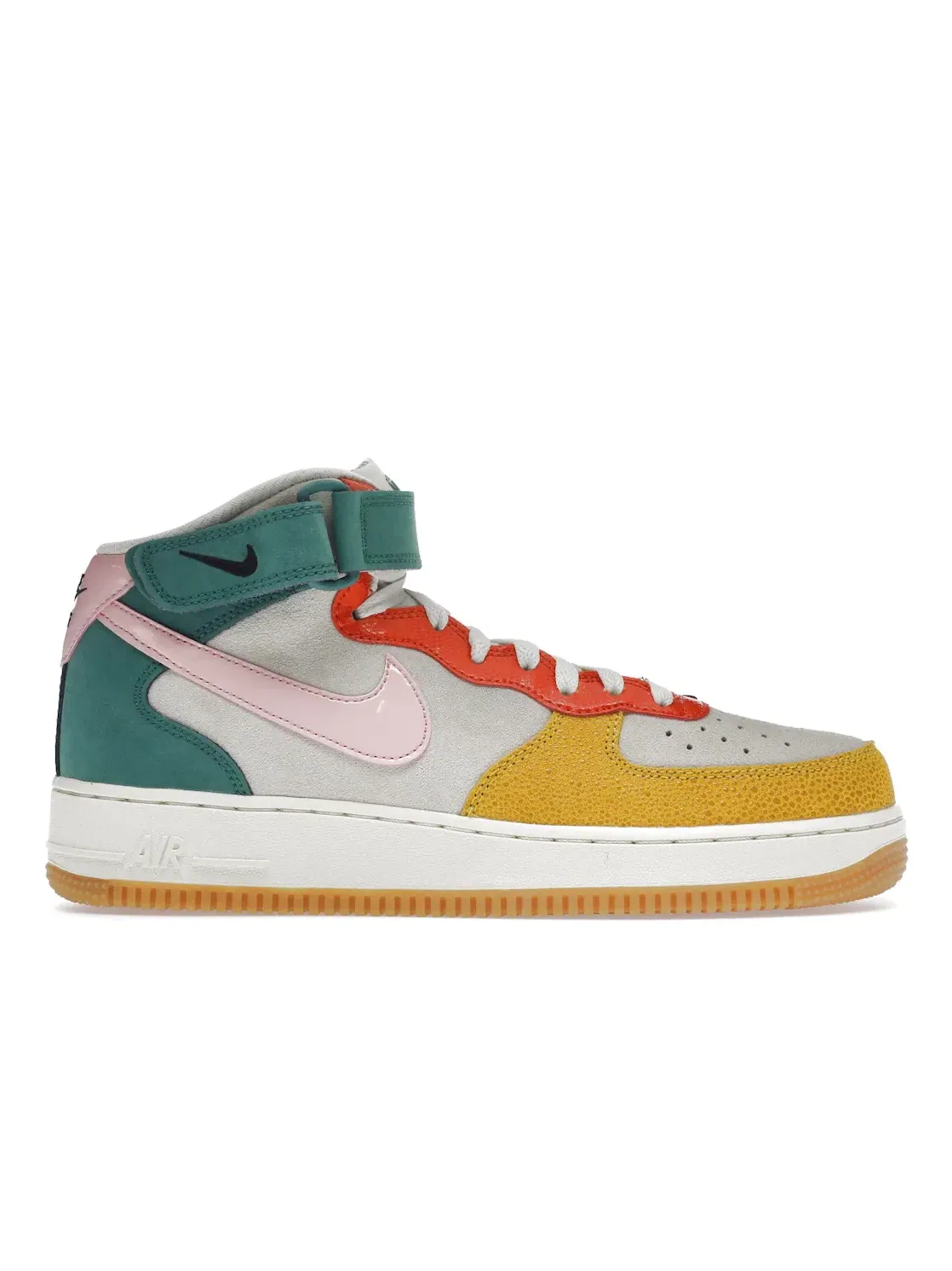 Мужские кроссовки Lifestyle Nike Air Force 1 Mid NH, Coconut Milk Bleached Coral Vivid Sulfur — изображение 1 из 4