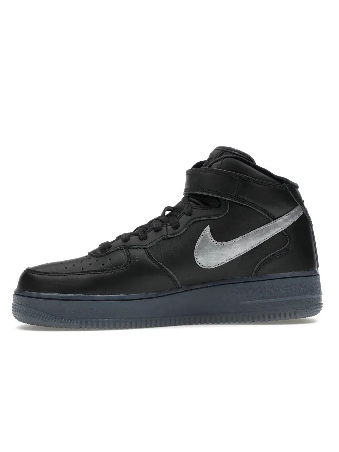Мужские кроссовки Lifestyle Nike Air Force 1 Mid PRM — изображение 3 из 4