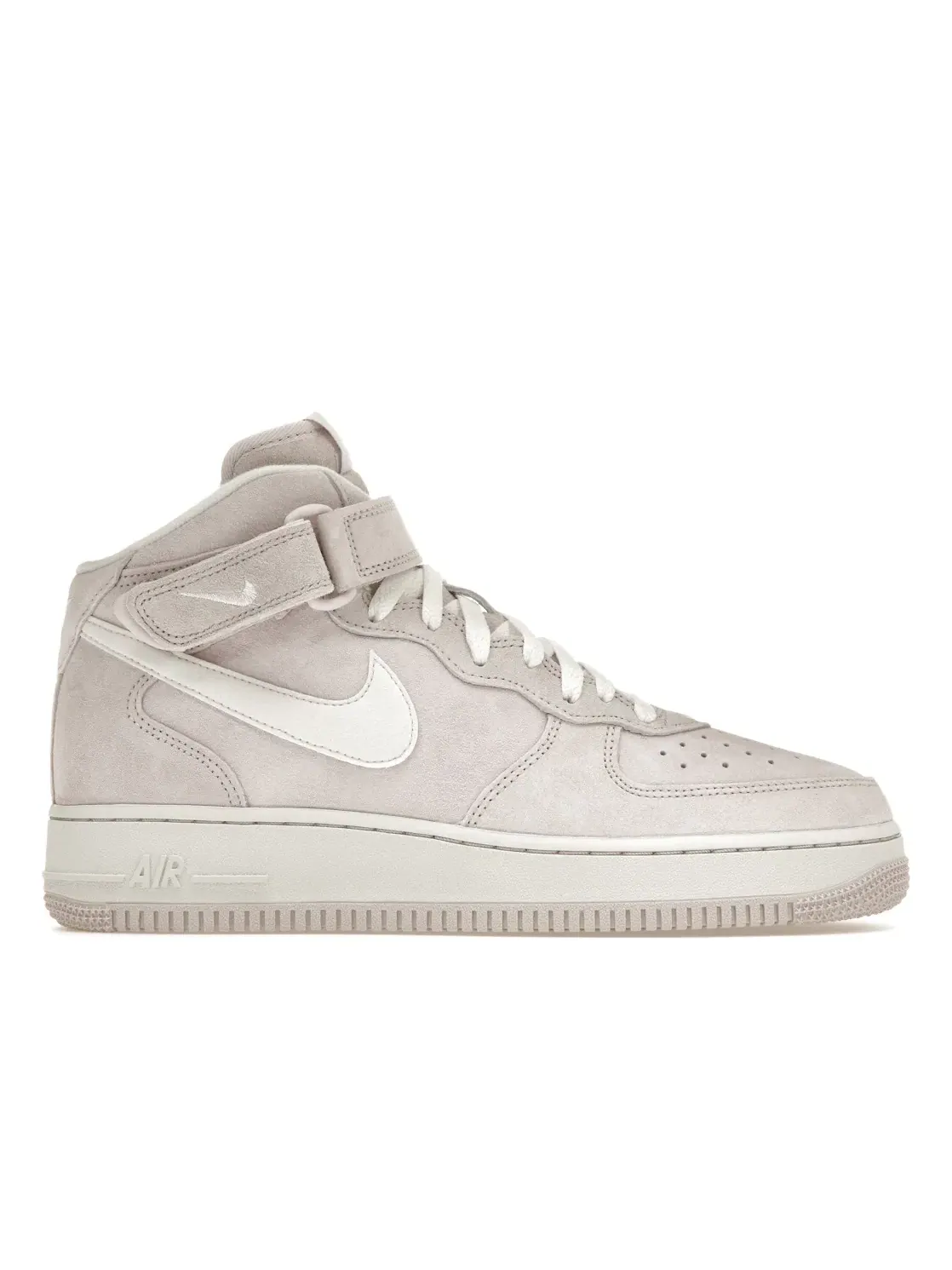 Мужские кроссовки с замшевым верхом Nike Air Force 1 Mid QS — изображение 1 из 4, белый