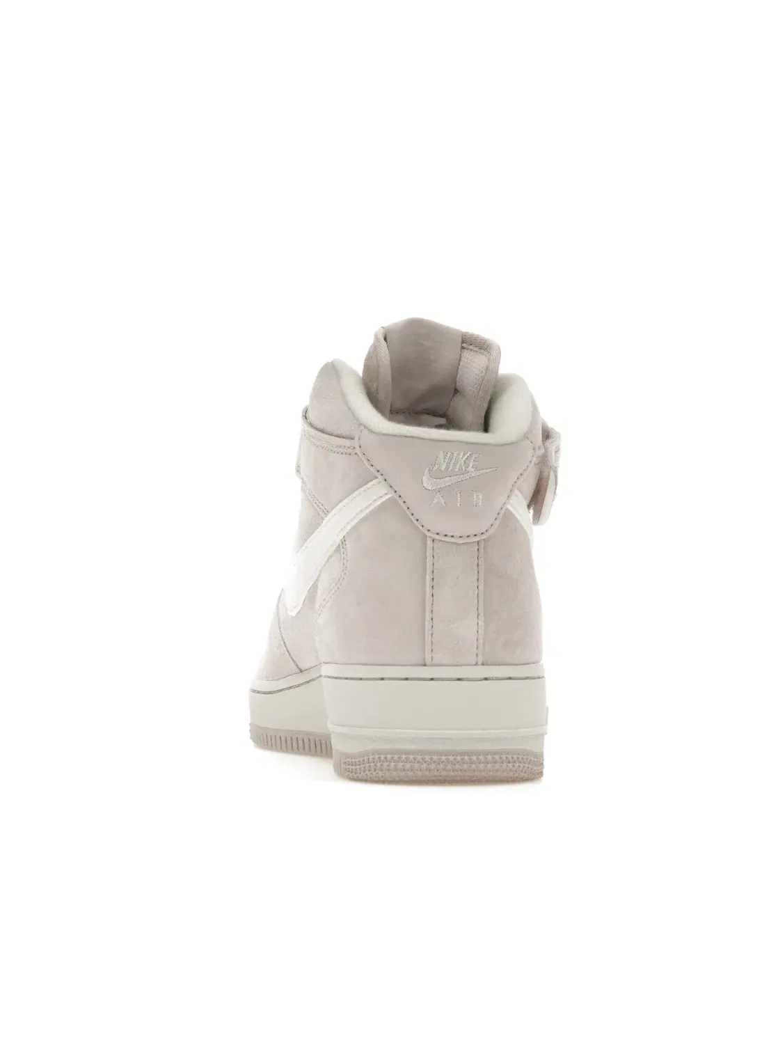 Мужские кроссовки с замшевым верхом Nike Air Force 1 Mid QS — изображение 4 из 4, белый
