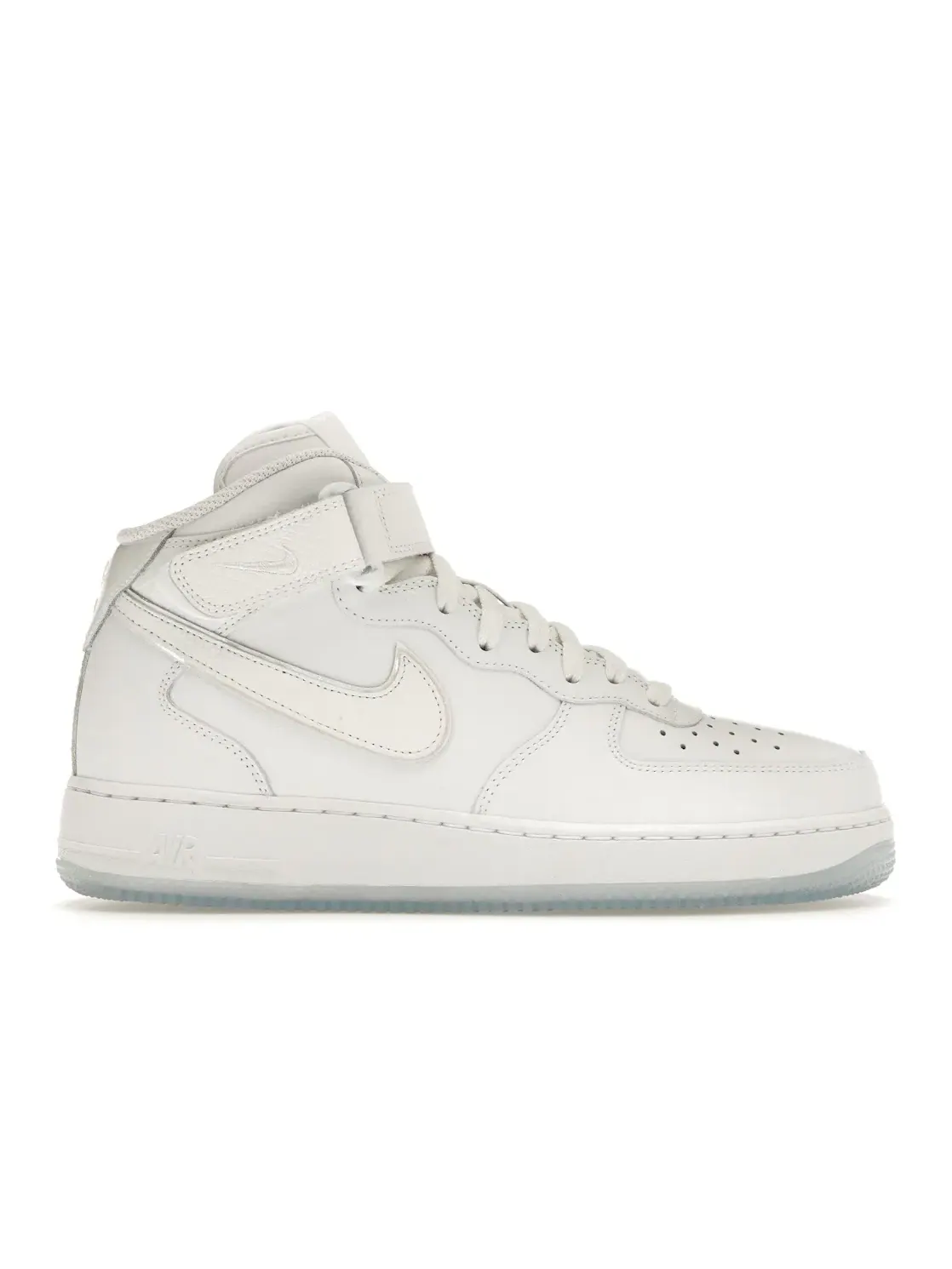 Женские кроссовки с змеиным принтом Nike Air Force 1 Mid — изображение 1 из 4, белый/белый