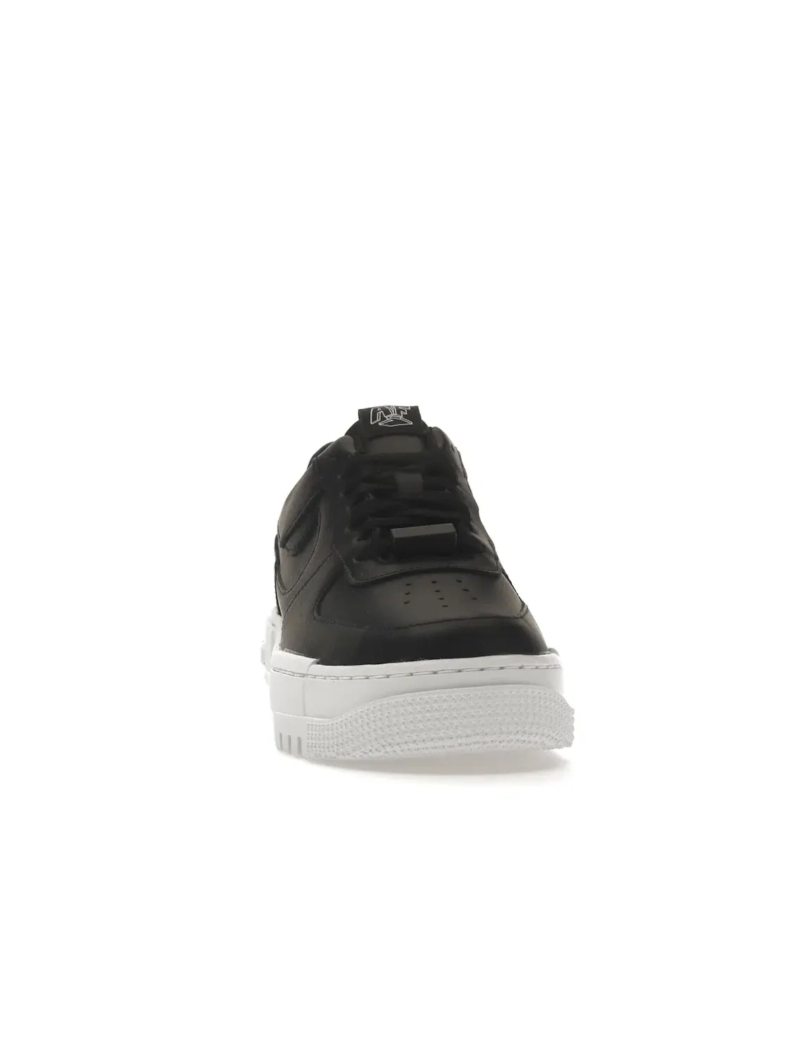 Женские кроссовки с пиксельной подошвой Nike Air Force 1 Pixel — изображение 2 из 4, черный/черный-белый