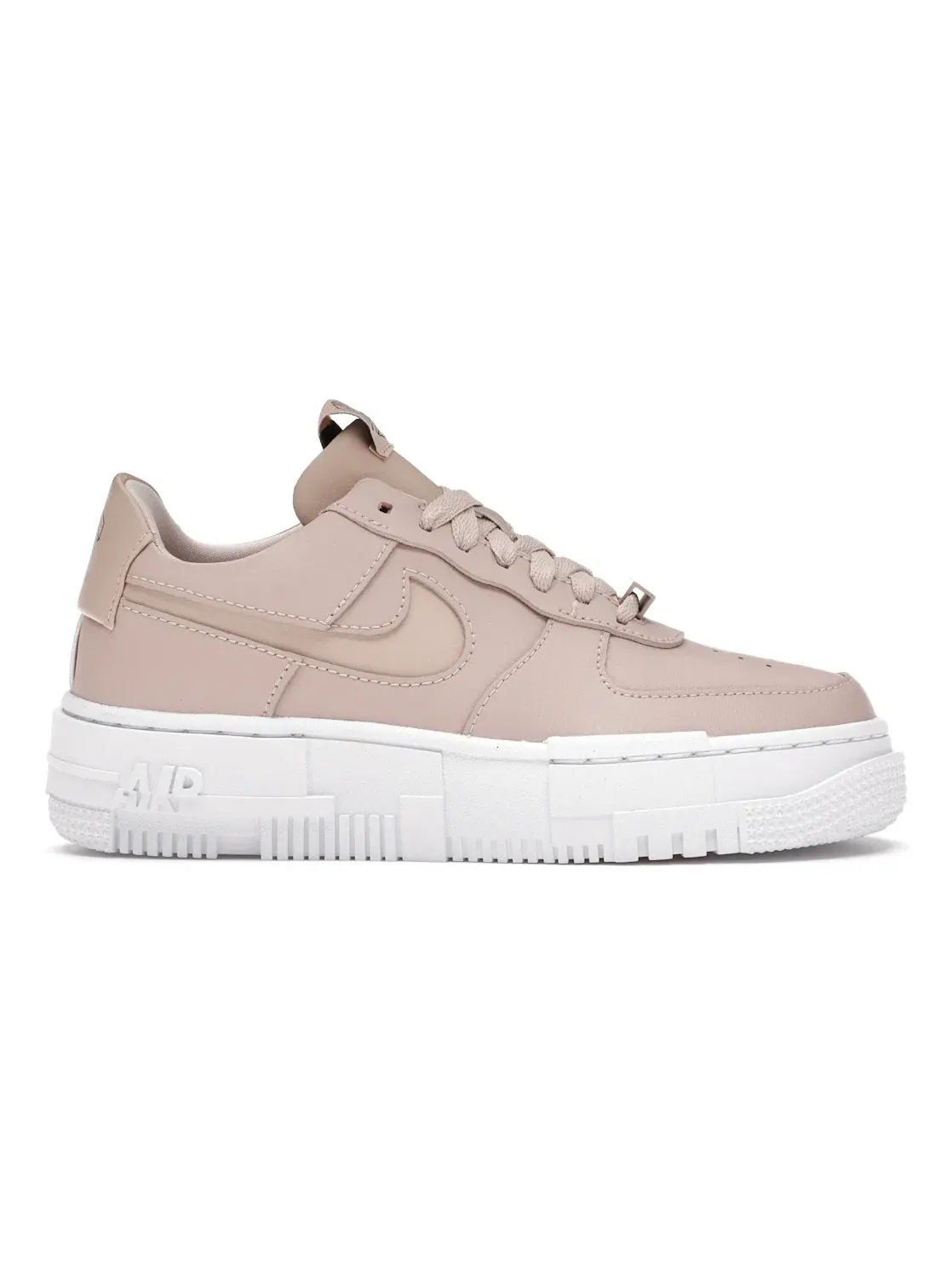 Женские кроссовки Lifestyle Nike Air Force 1 Low Pixel — изображение 1 из 4