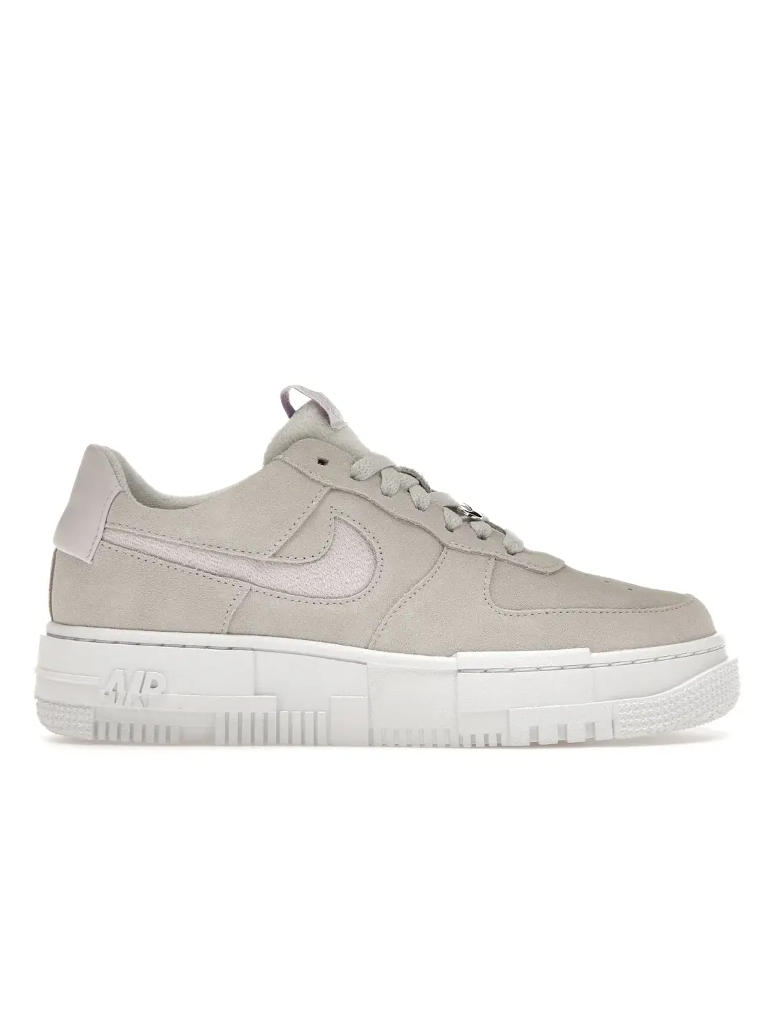 Женские кроссовки Nike Air Force 1 Low Pixel, Sail/Photon Dust — изображение 1 из 4