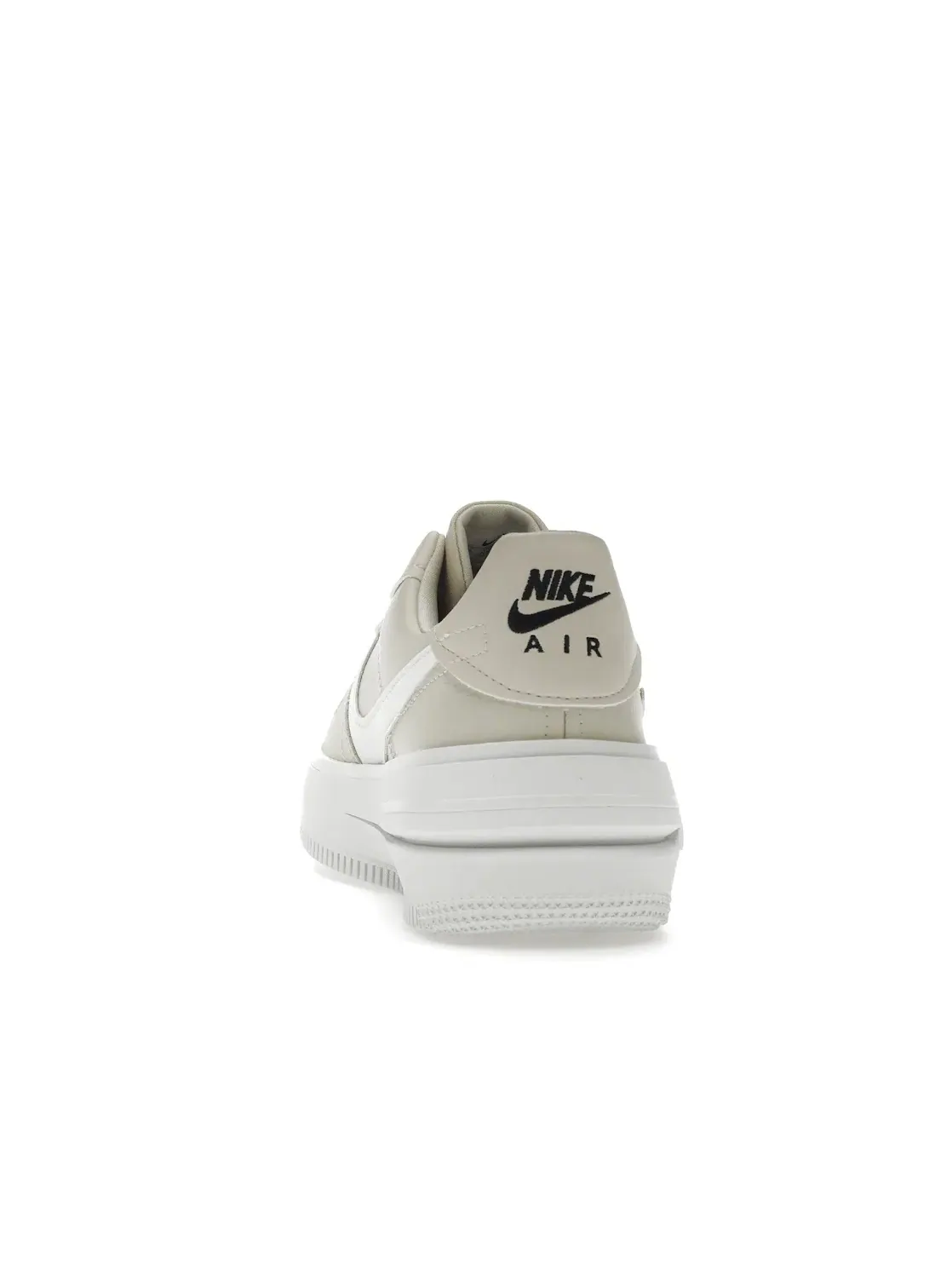 Женские кроссовки Lifestyle Nike Air Force 1 PLT.AF.ORM — изображение 4 из 4, белый-черный