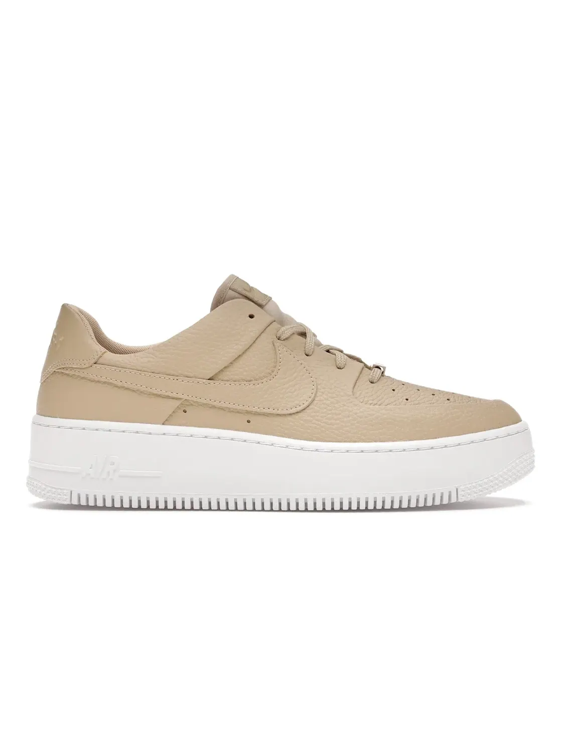 Женские кроссовки Lifestyle Nike Air Force 1 Sage Low 2 — изображение 1 из 4, белый