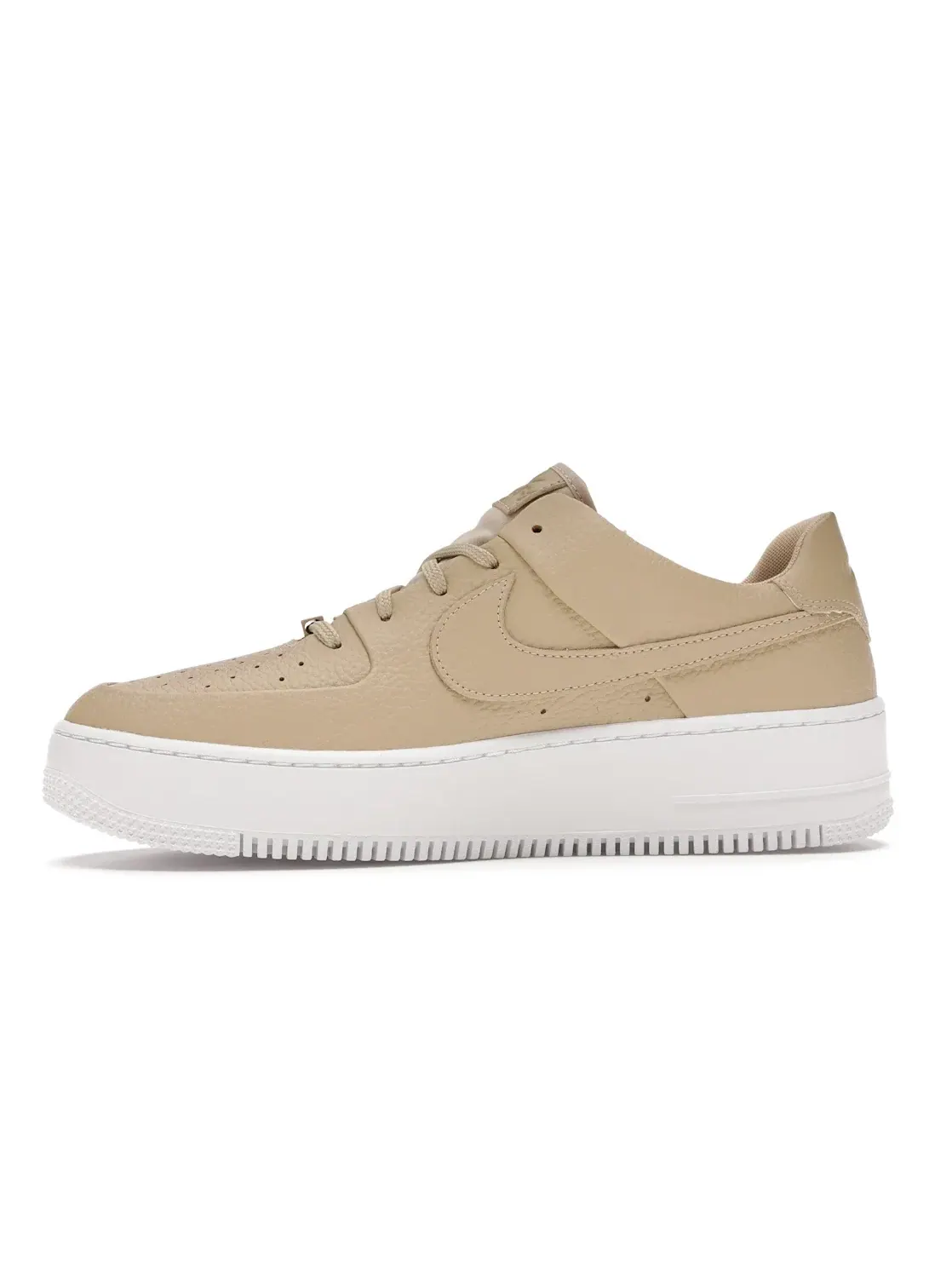 Женские кроссовки Lifestyle Nike Air Force 1 Sage Low 2 — изображение 3 из 4, белый