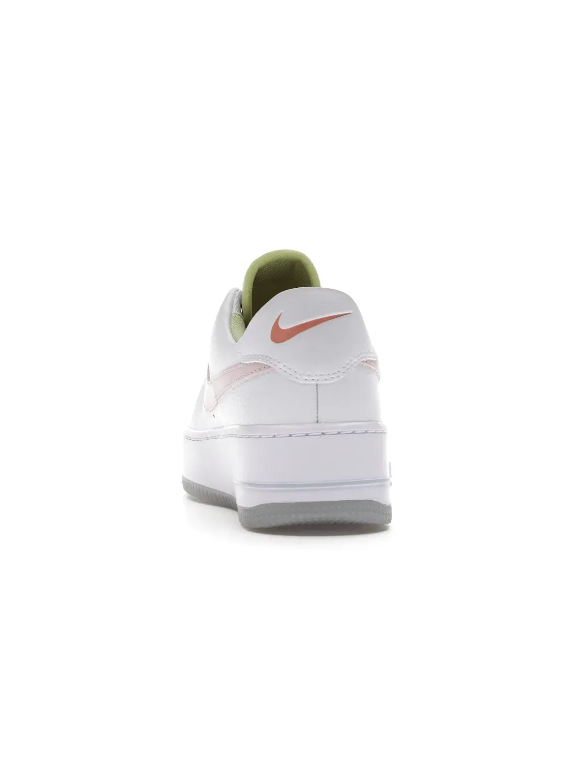 Женские кроссовки на платформе с перфорацией Nike Air Force 1 Sage Low — изображение 4 из 4