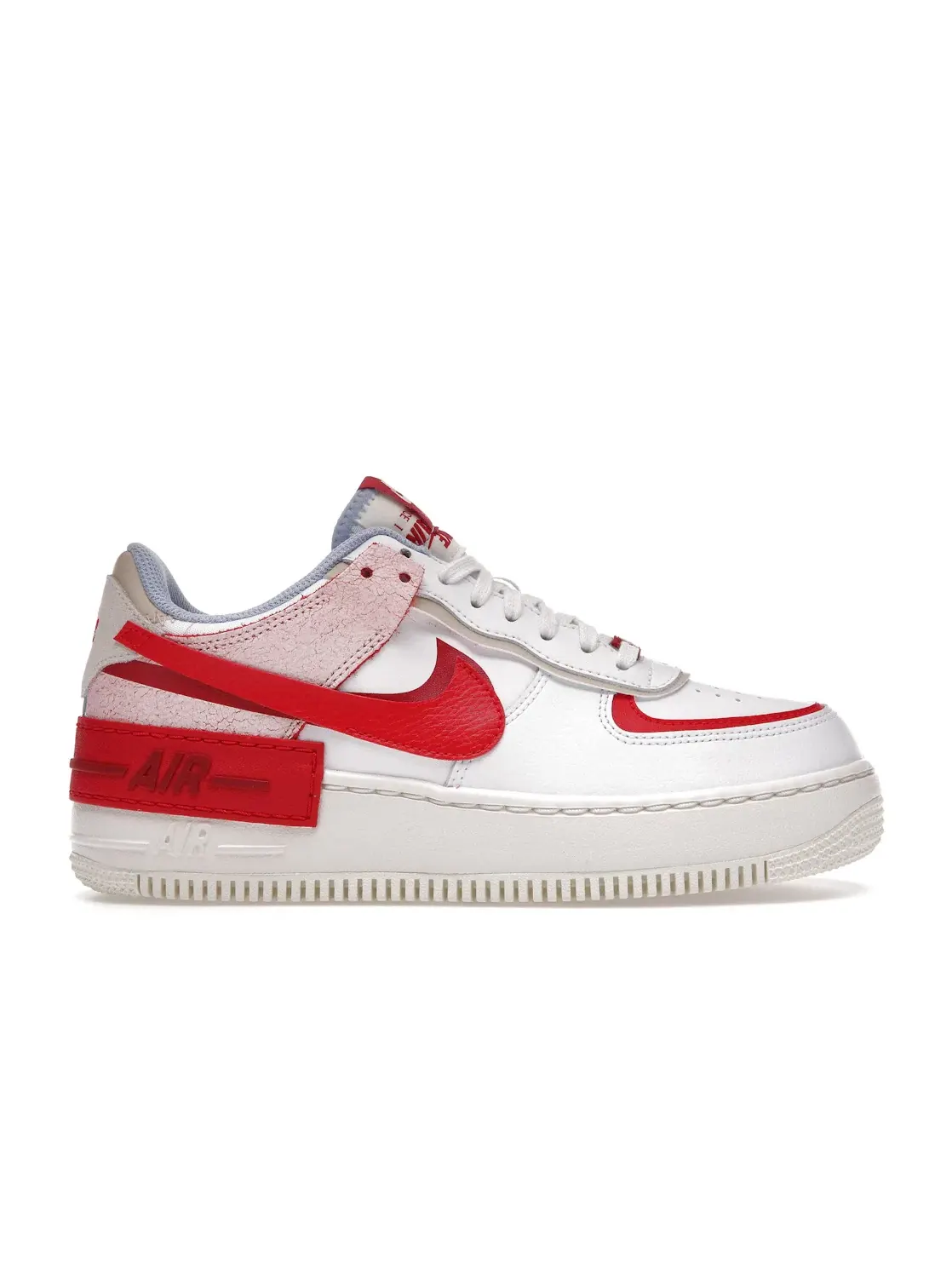 Женские кроссовки с перфорированной кожей Nike Air Force 1 Low Shadow — изображение 1 из 4, белый/красный/розовый