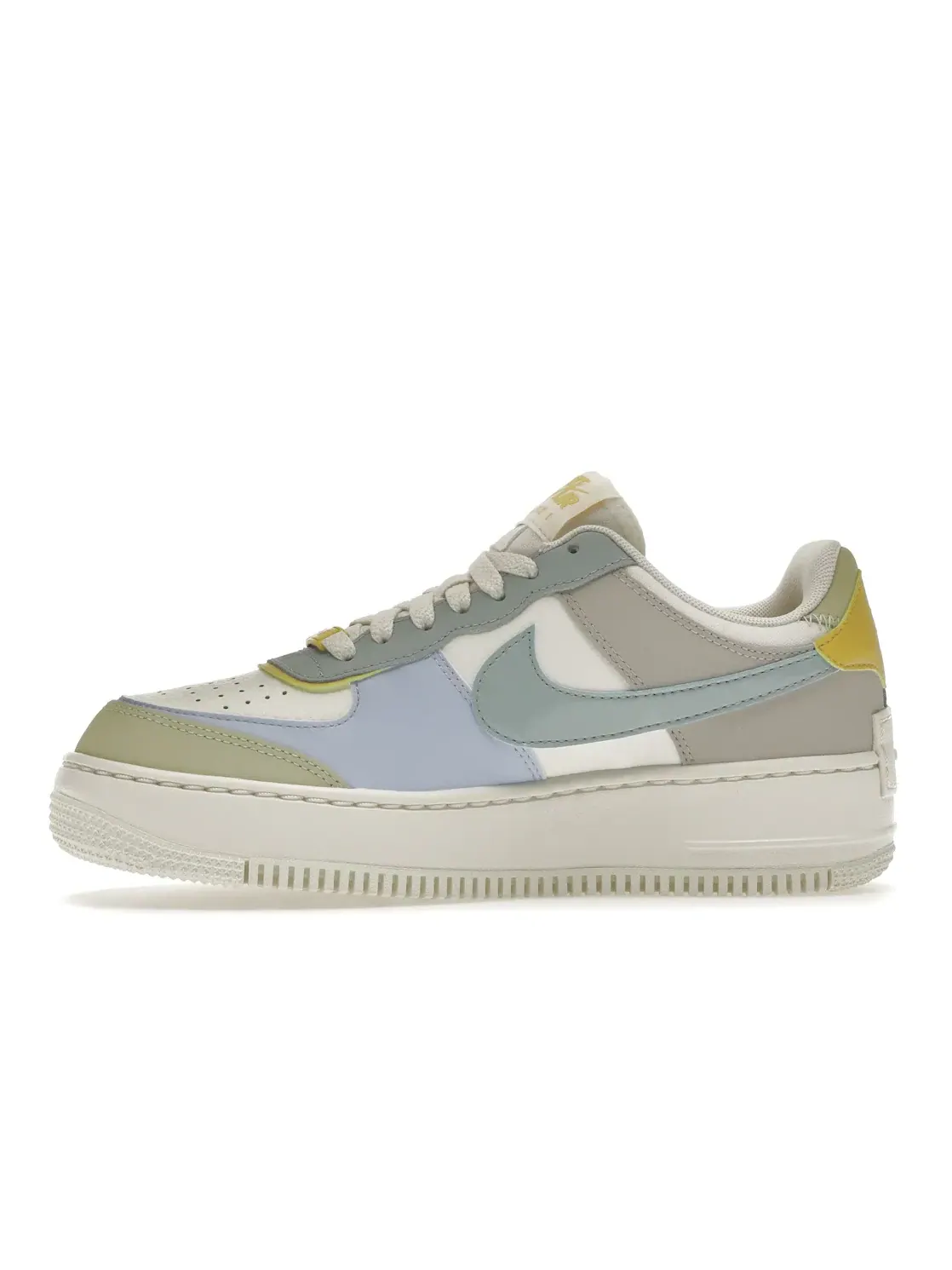 Женские кроссовки Nike Air Force 1 Low Shadow — изображение 3 из 4, светлый-оливковый