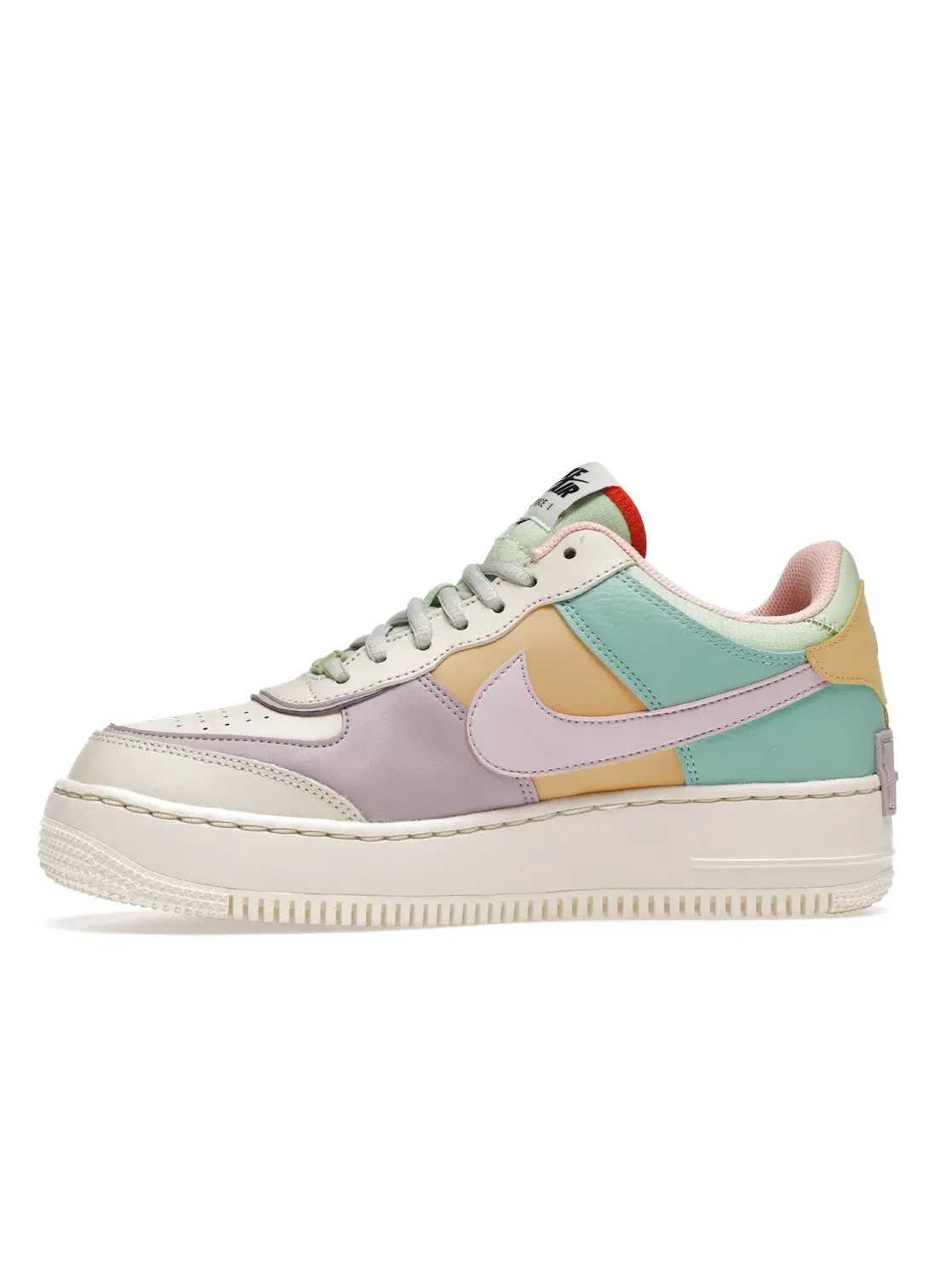 Женские кроссовки Lifestyle с многоцветным верхом Nike Air Force 1 Low Shadow — изображение 3 из 4