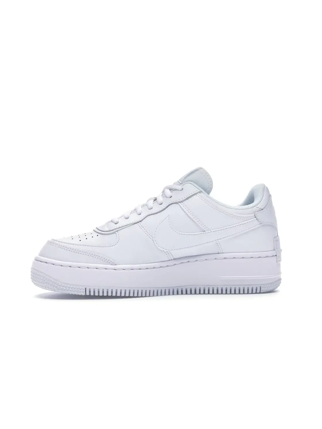 Женские кроссовки с деконструированным верхом Nike Air Force 1 Low Shadow — изображение 3 из 4, белый/белый/белый