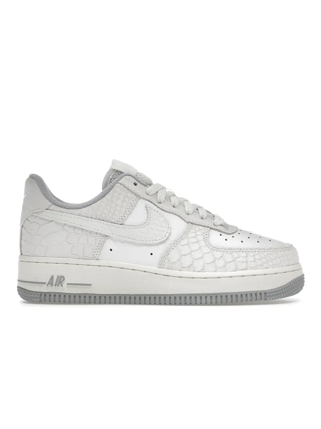 Женские кроссовки Lifestyle с принтом Air Force 1 Low '07 Nike — изображение 1 из 4, белый/белый--серый