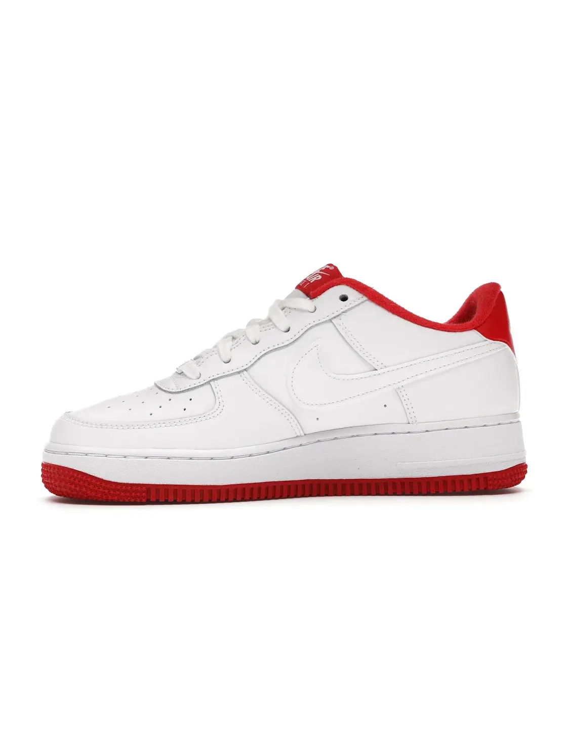 Детские кроссовки Lifestyle Nike Air Force 1 — изображение 3 из 4, белый/красный