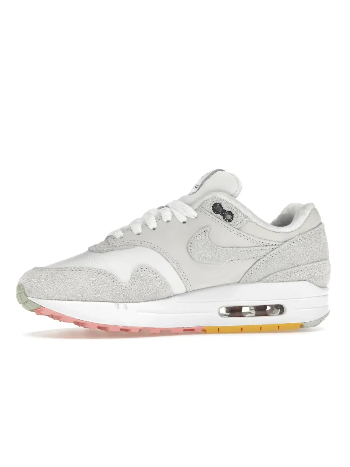 Женские кроссовки с помпонами Nike Air Max 1 — изображение 3 из 4, белый/белый