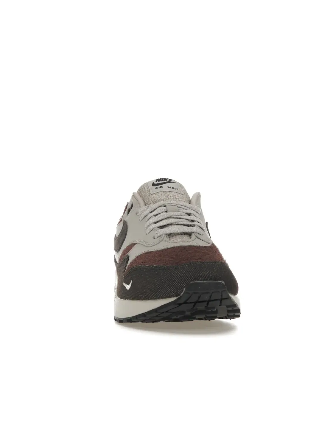 Мужские кроссовки Lifestyle с замшевыми вставками Nike Air Max 1 — изображение 2 из 4, белый/коричневый