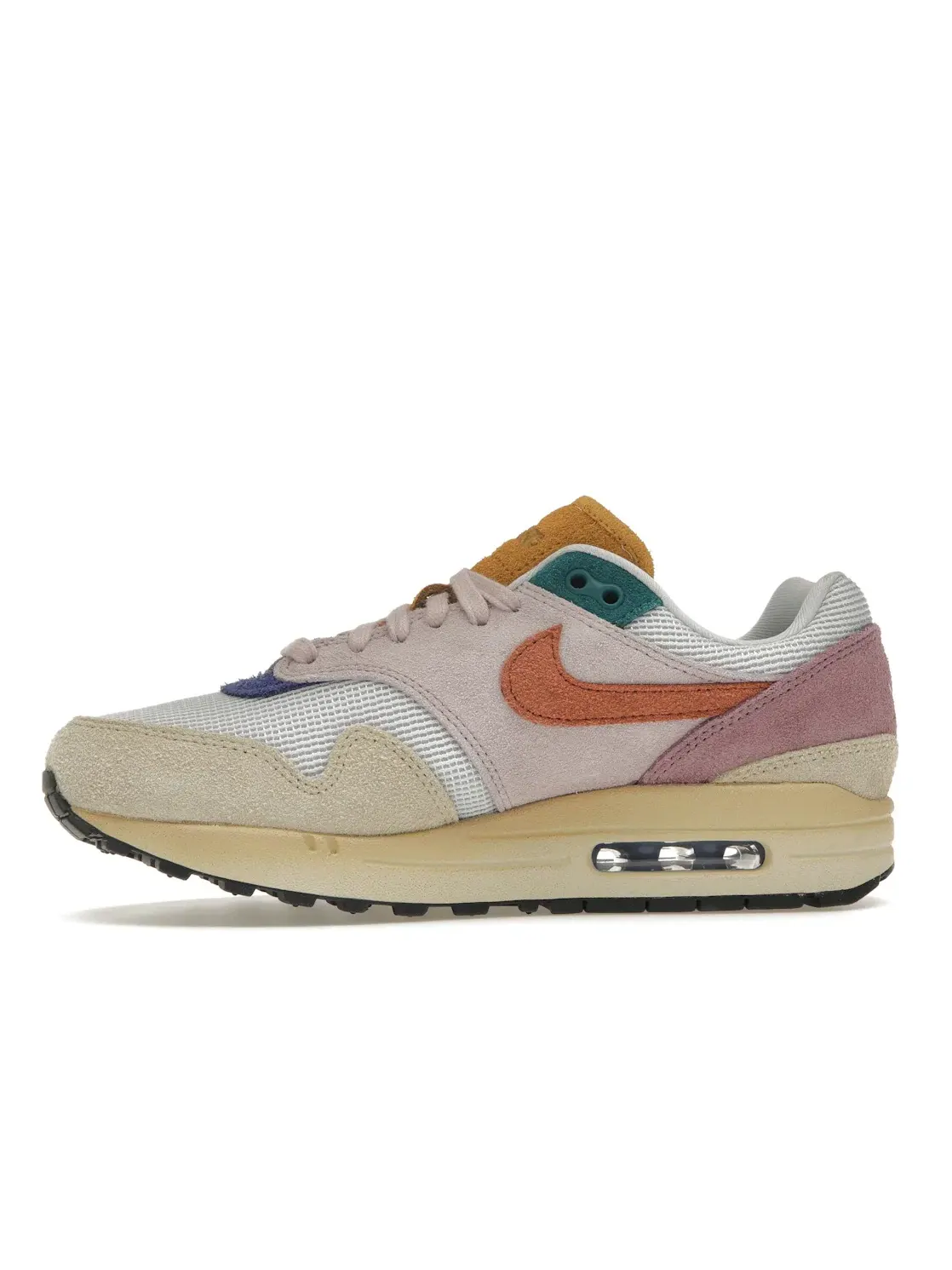 Женские кроссовки Lifestyle с патчворк-дизайном Nike Air Max 1 — изображение 3 из 4