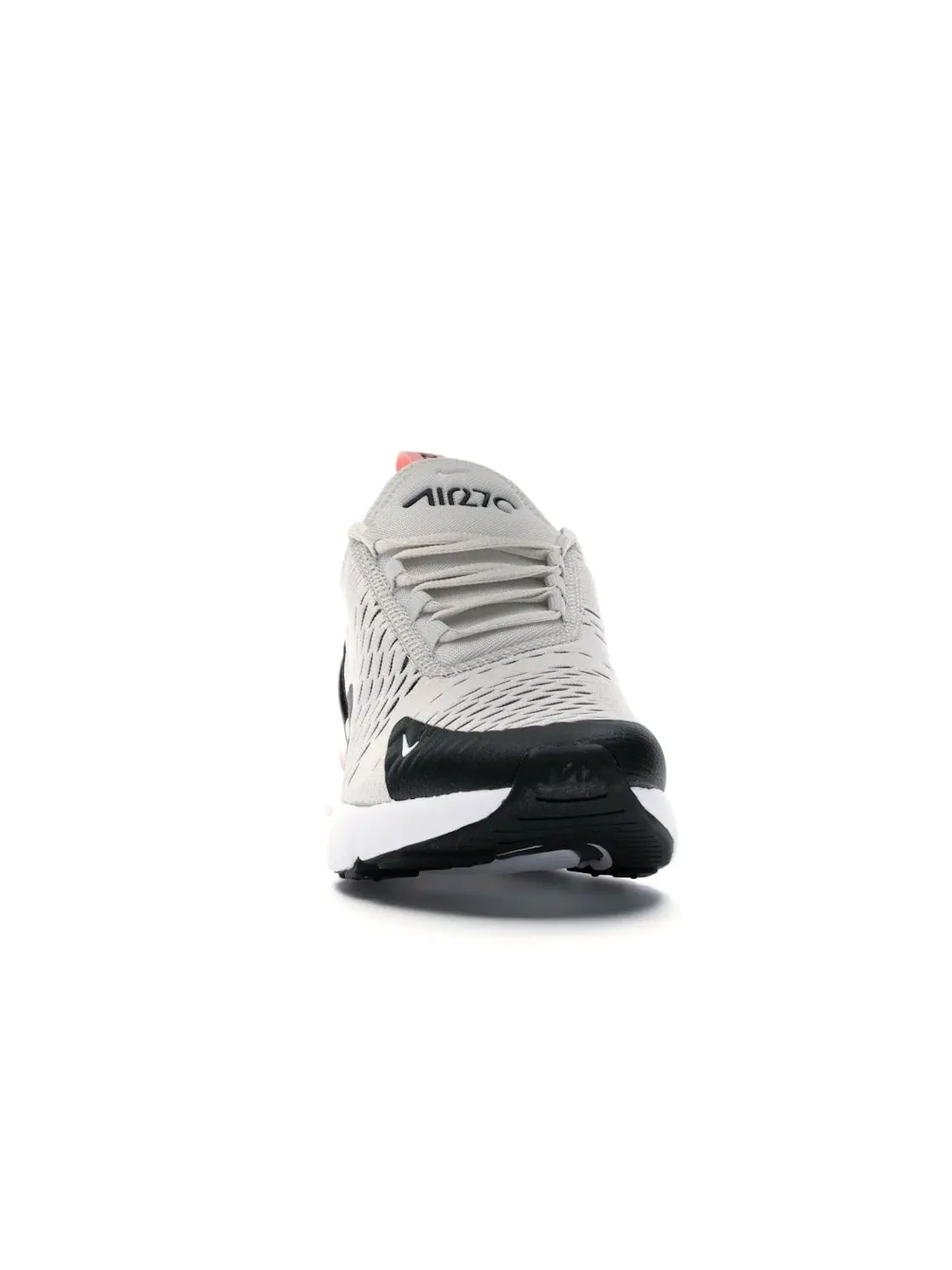 Детские кроссовки Lifestyle Nike Air Max 270 — изображение 2 из 4, платиновый/черный-белый