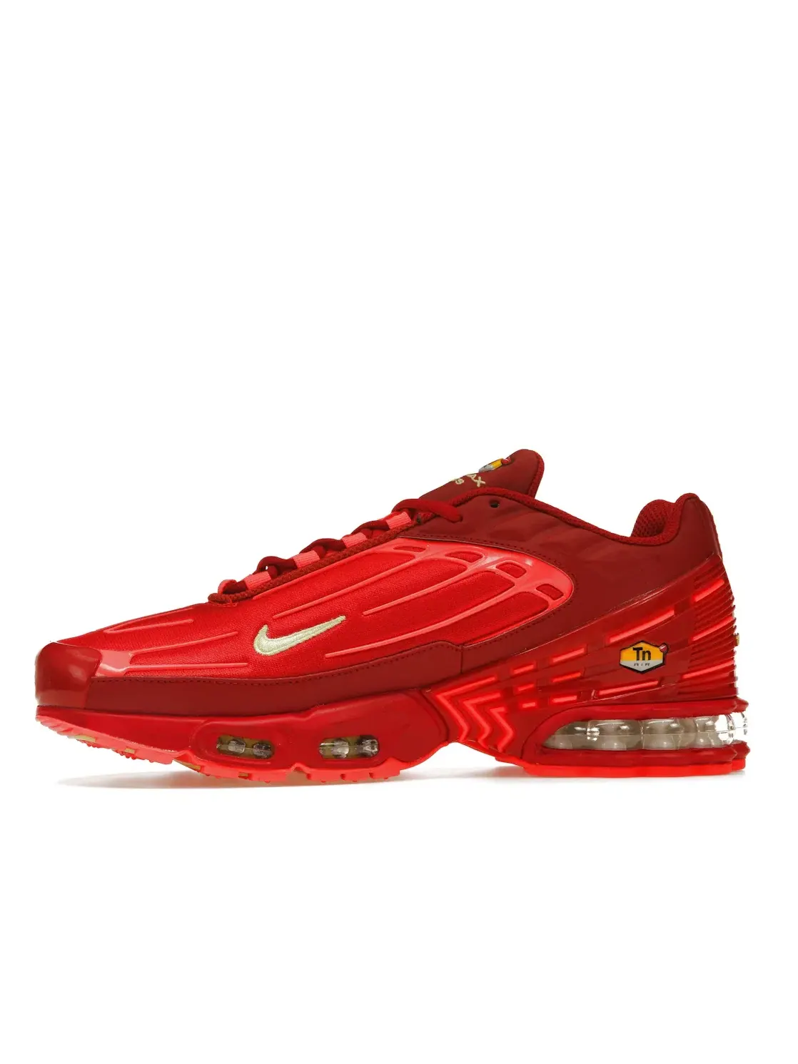 Мужские кроссовки с дизайном Nike Air Max Plus 3 Nike — изображение 3 из 4, красный