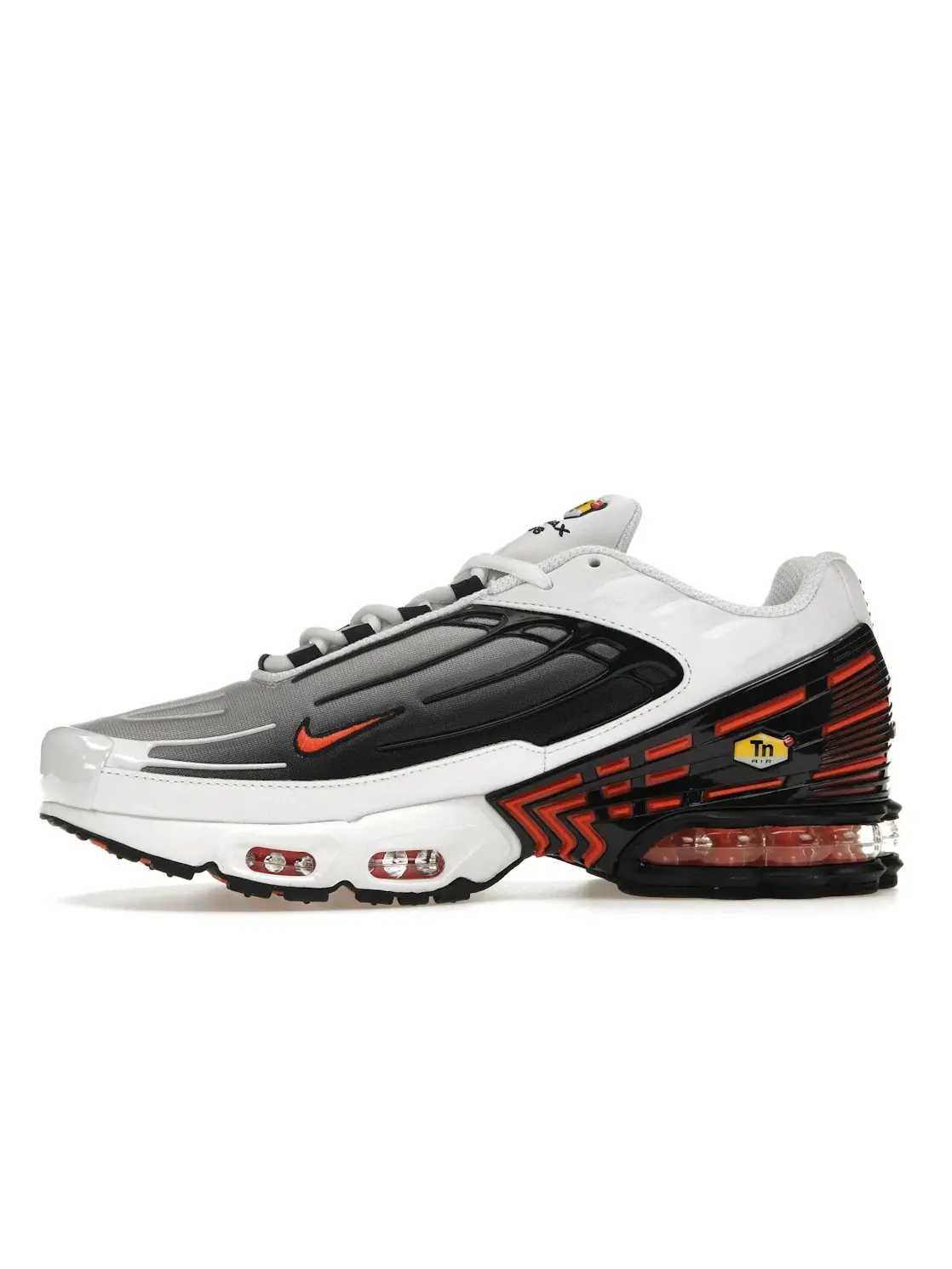 Мужские кроссовки Lifestyle с технологией Tuned Air Nike Air Max Plus 3 — изображение 3 из 4, белый/черный//оранжевый