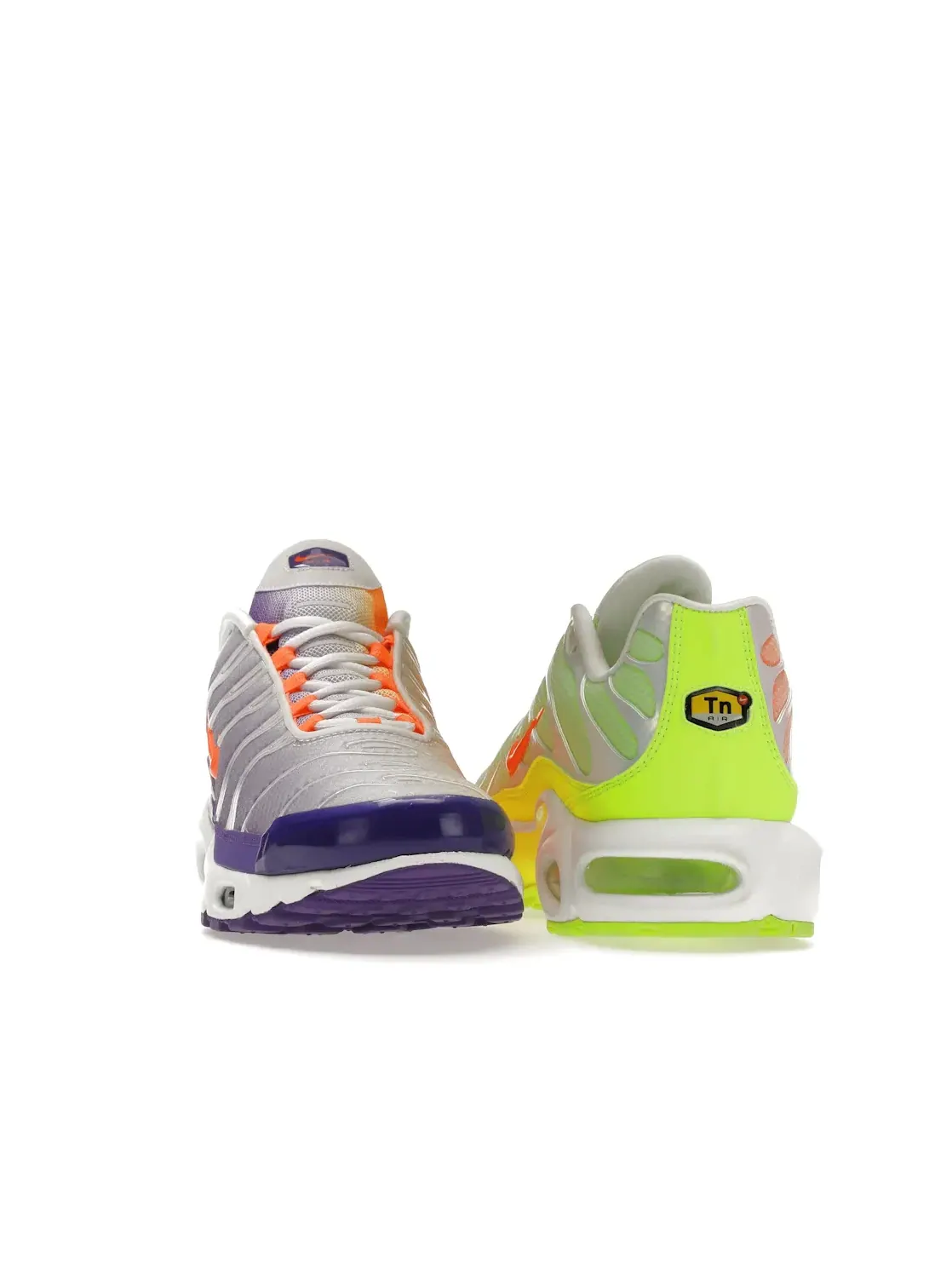 Мужские кроссовки с контрастным дизайном Nike Air Max Plus — изображение 2 из 4, белый--оранжевый