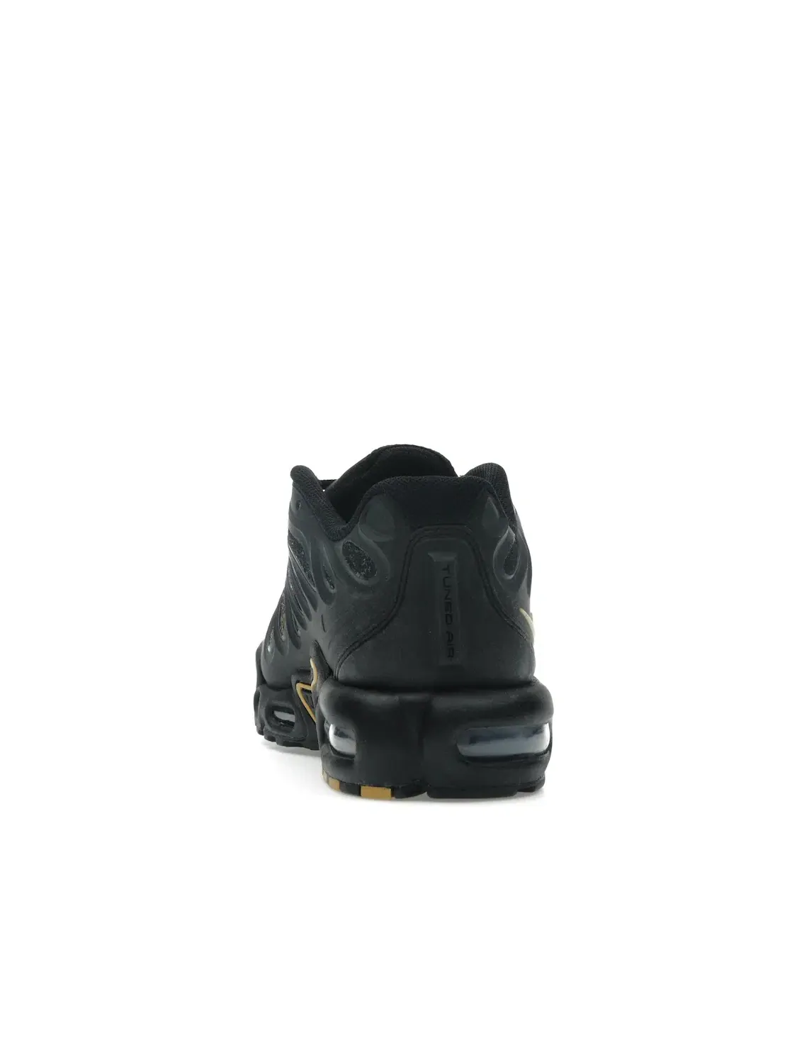 Мужские кроссовки с амортизацией Nike Air Max Plus Drift Nike — изображение 4 из 4, золотистый/черный