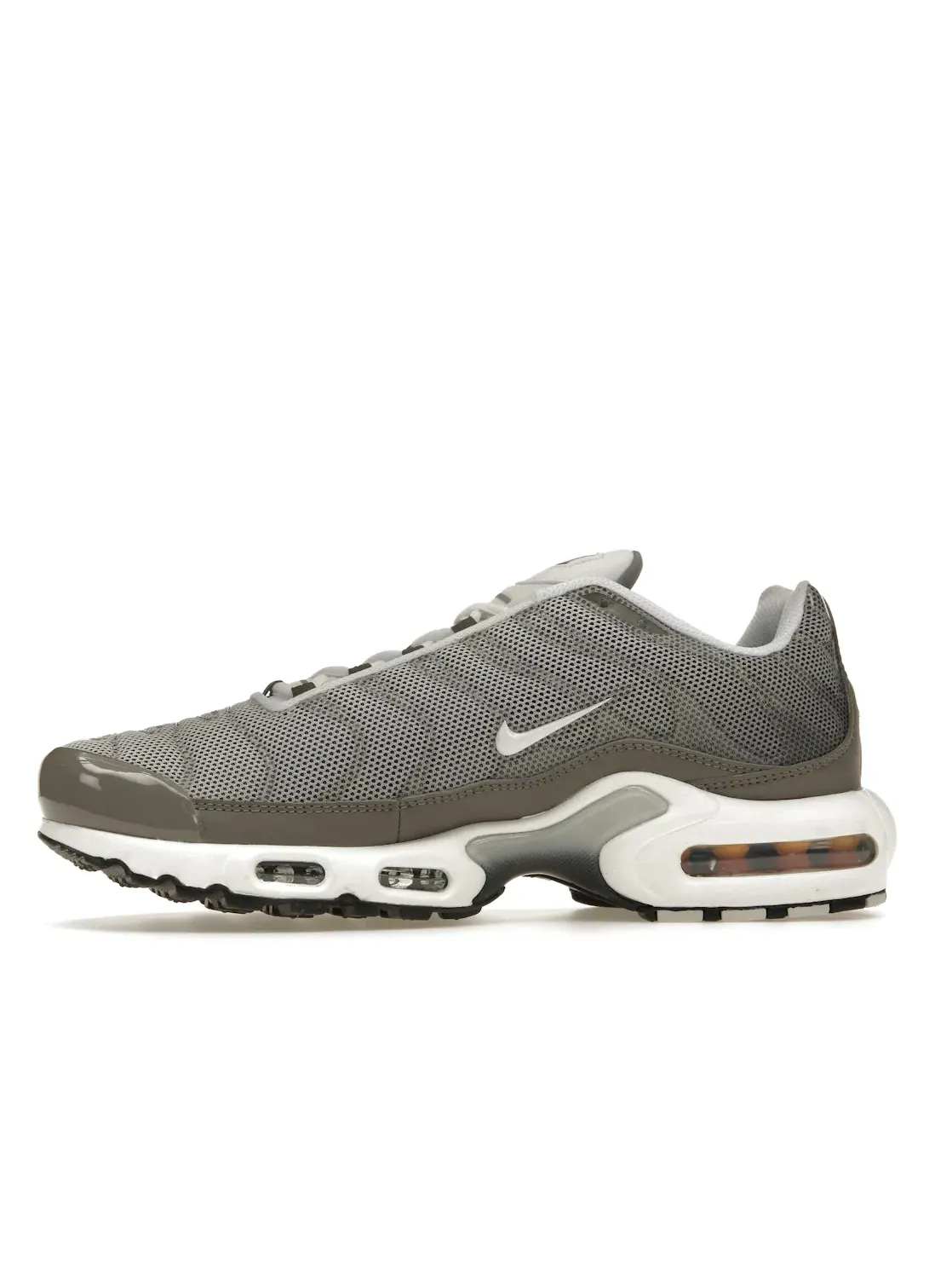 Мужские кроссовки с металлическим отливом Nike Air Max Plus — изображение 3 из 4, белый--черный