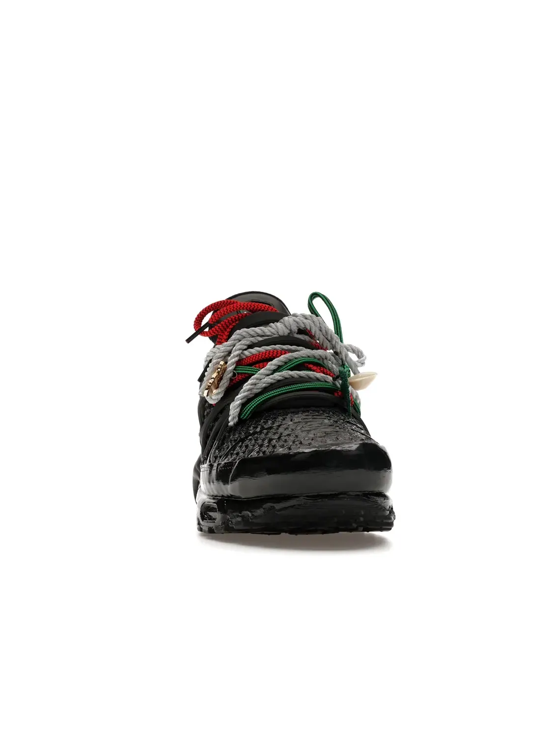 Мужские кроссовки Lifestyle с волнообразными накладками Nike Air Max Plus — изображение 2 из 4, черный/зеленый/красный