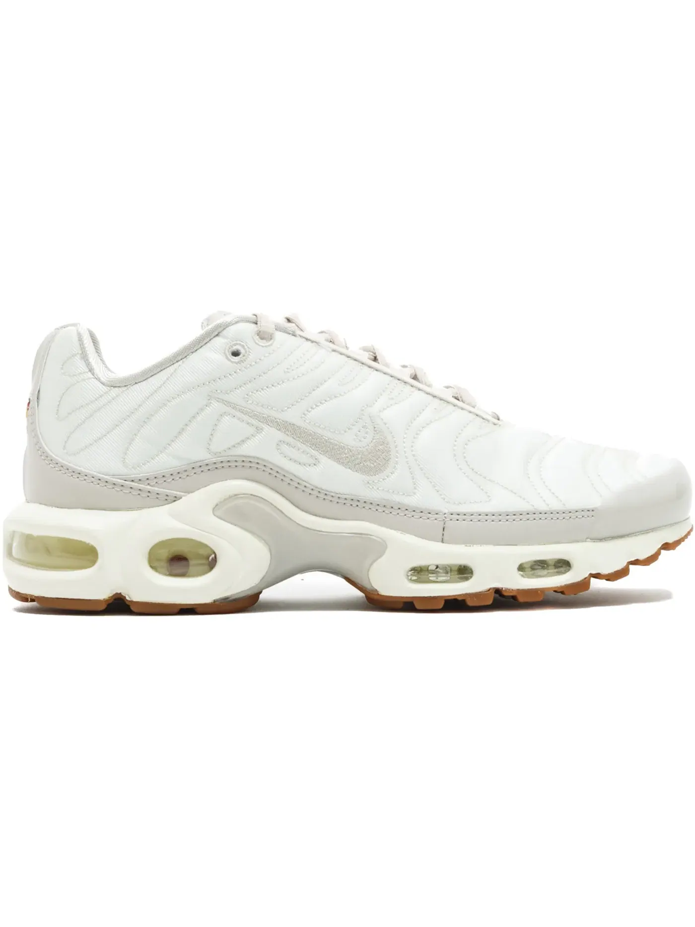 Женские кроссовки с атласными вставками Nike Air Max Plus Nike — изображение 1 из 1, светлый/светлый--белый
