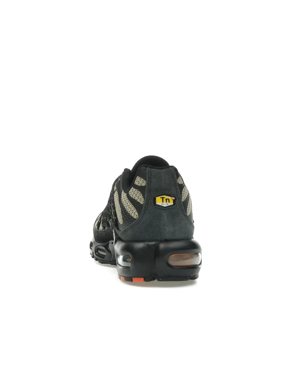 Мужские кроссовки Lifestyle Nike Air Max Plus Utility — изображение 4 из 4, хаки/оранжевый/черный