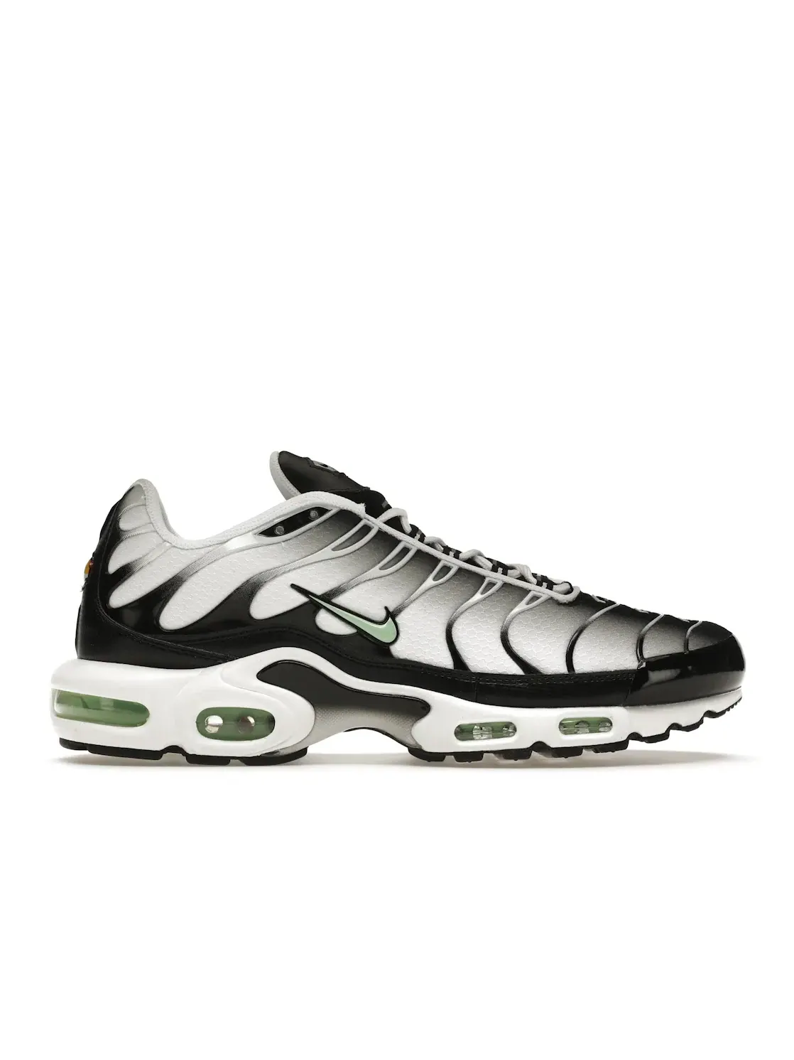 Мужские кроссовки Lifestyle Nike Air Max Plus — изображение 1 из 4, белый/черный-зеленый