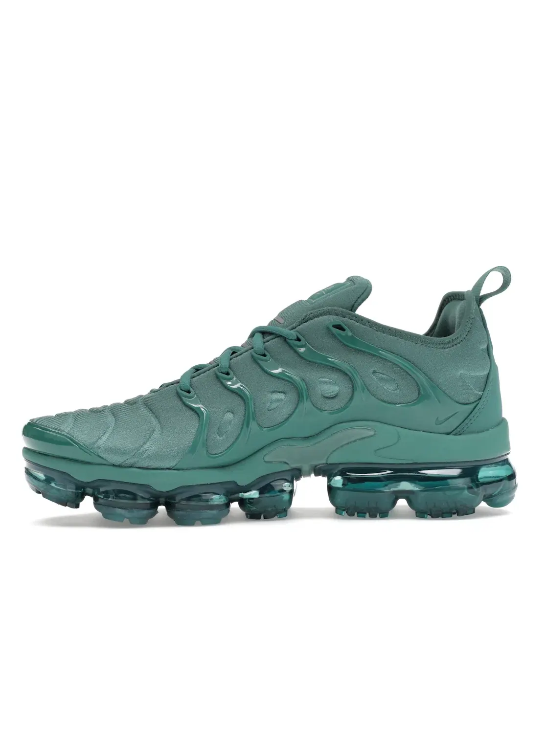 Женские кроссовки Lifestyle Nike Air Max VaporMax Plus — изображение 3 из 4, металлик серебристый
