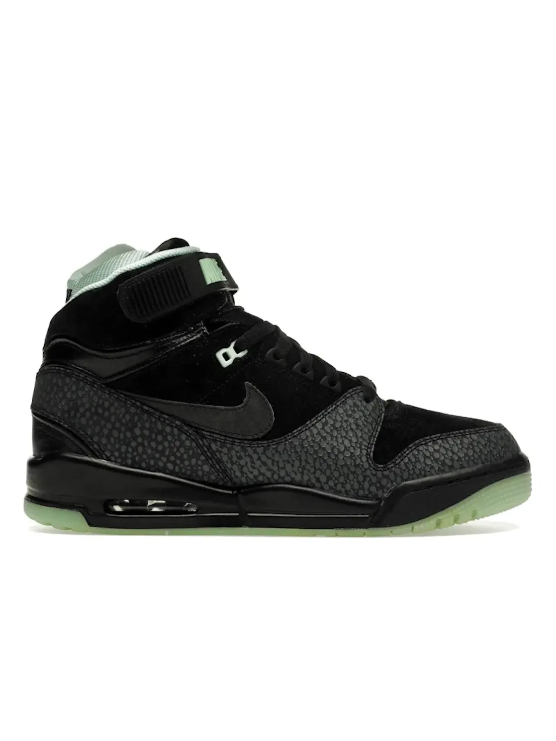 Мужские кроссовки Lifestyle Nike Air Revolution — изображение 1 из 4