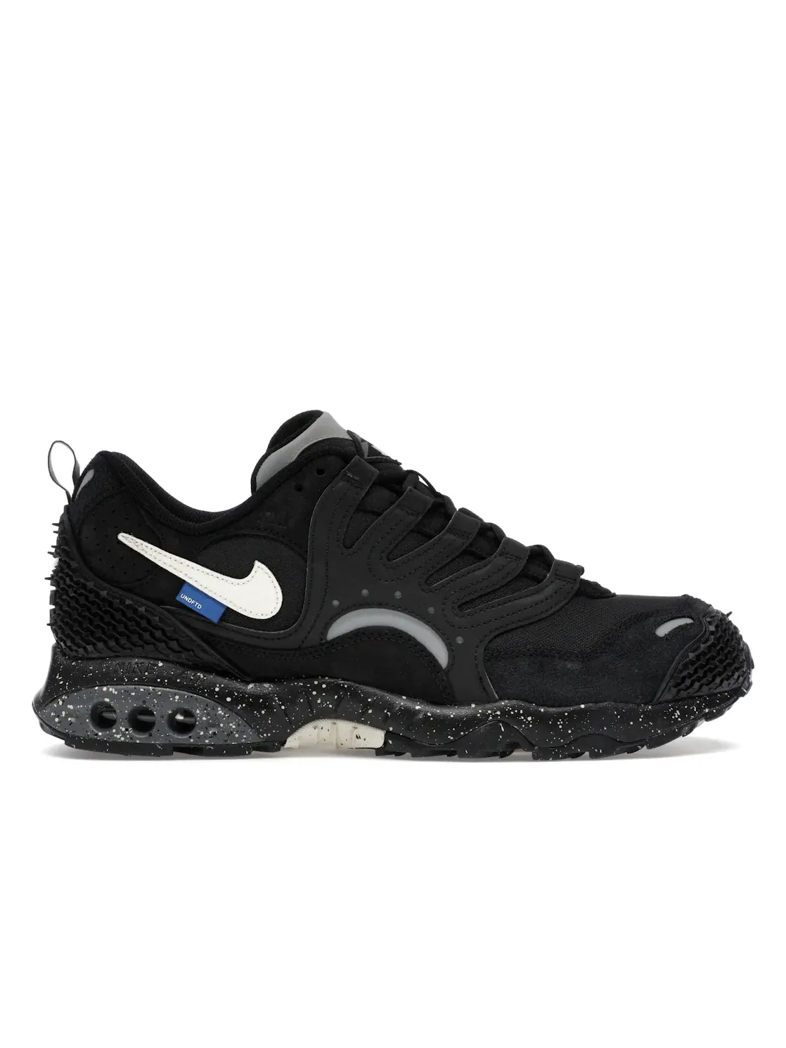 Мужские кроссовки с коллаборацией Nike Air Terra Humara Undefeated Nike — изображение 1 из 4, черный/-черный