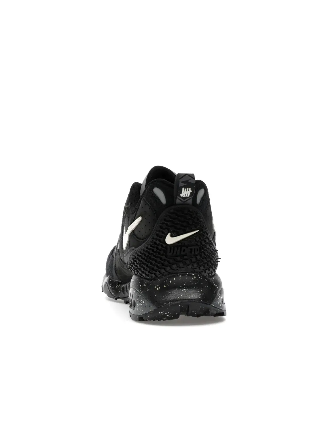 Мужские кроссовки с коллаборацией Nike Air Terra Humara Undefeated Nike — изображение 4 из 4, черный/-черный