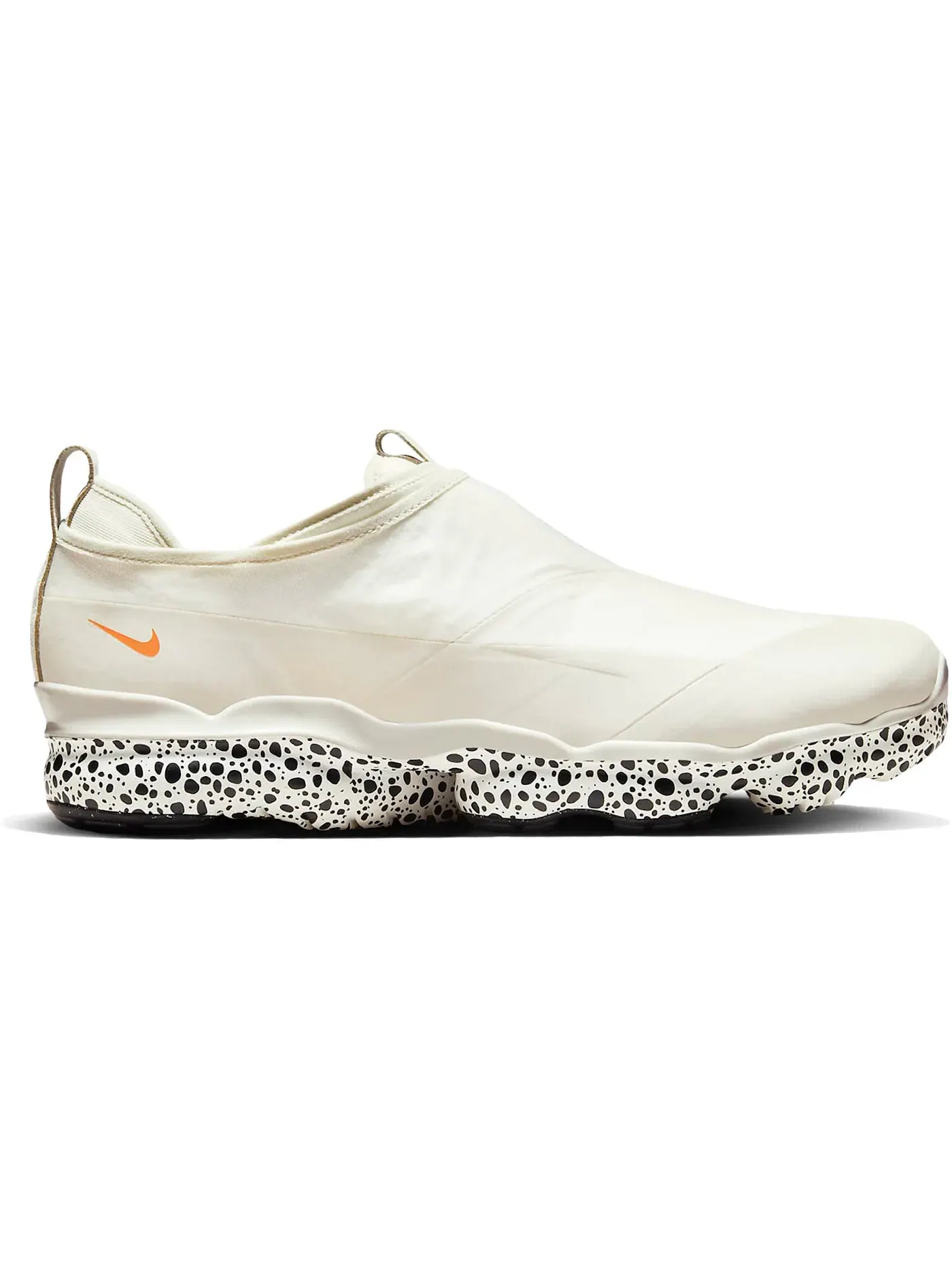 Мужские кроссовки Lifestyle Nike Air VaporMax Moc Roam — изображение 1 из 1, светлый/черный/оранжевый