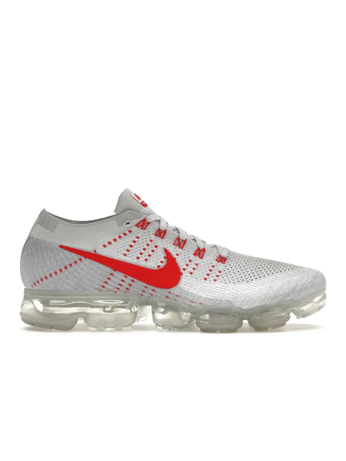 Мужские кроссовки Lifestyle с технологией FlyKnit Nike Air VaporMax — изображение 1 из 4, платиновый/красный-серый