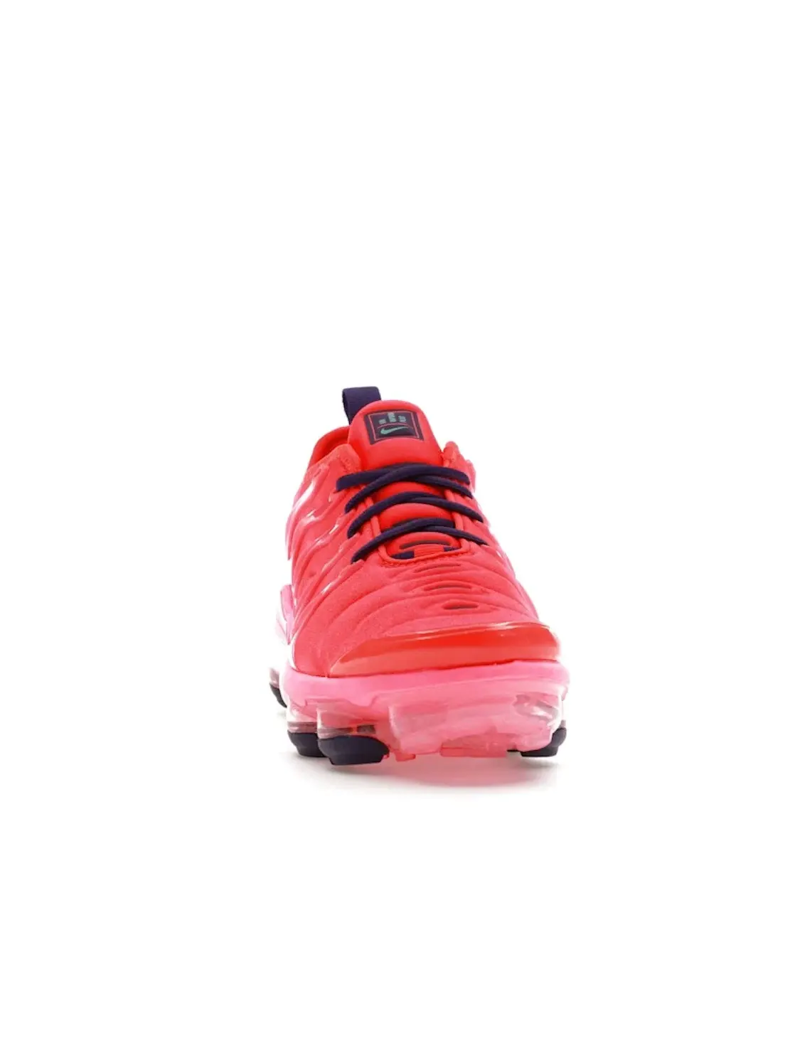 Женские кроссовки Lifestyle с ярким дизайном Nike Air VaporMax Plus Nike — изображение 2 из 4