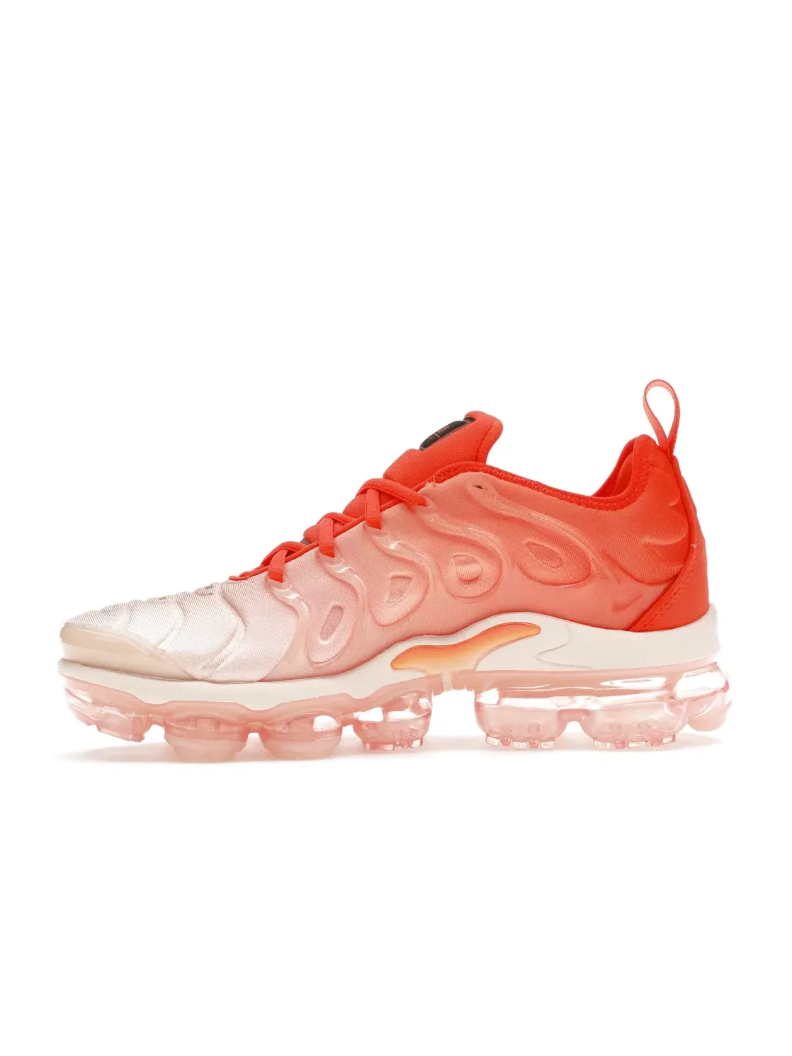 Женские кроссовки Lifestyle Nike Air VaporMax Plus — изображение 3 из 4, черный//оранжевый